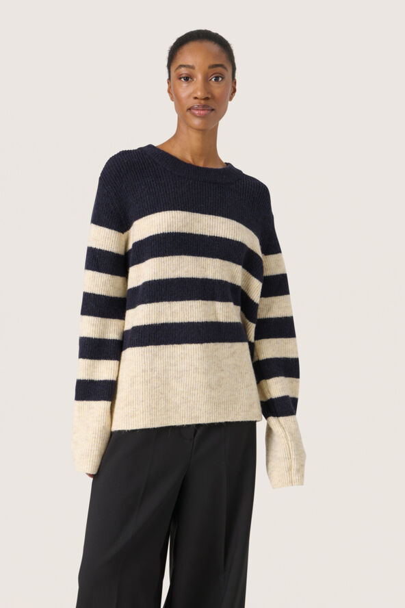 Soaked in Luxury SLSelta Striped Pullover Night sky w sandshell stripe