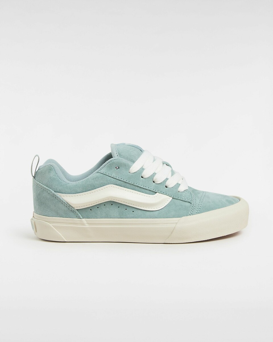 VANS<br>Tênis de couro Knu Skool