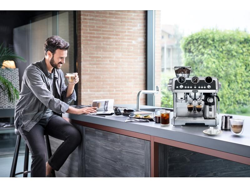 De'Longhi Siebträgermaschine La Specialista Maestro EC9865. Espressomaschine mit Siebträger und integriertem Mahlwerk