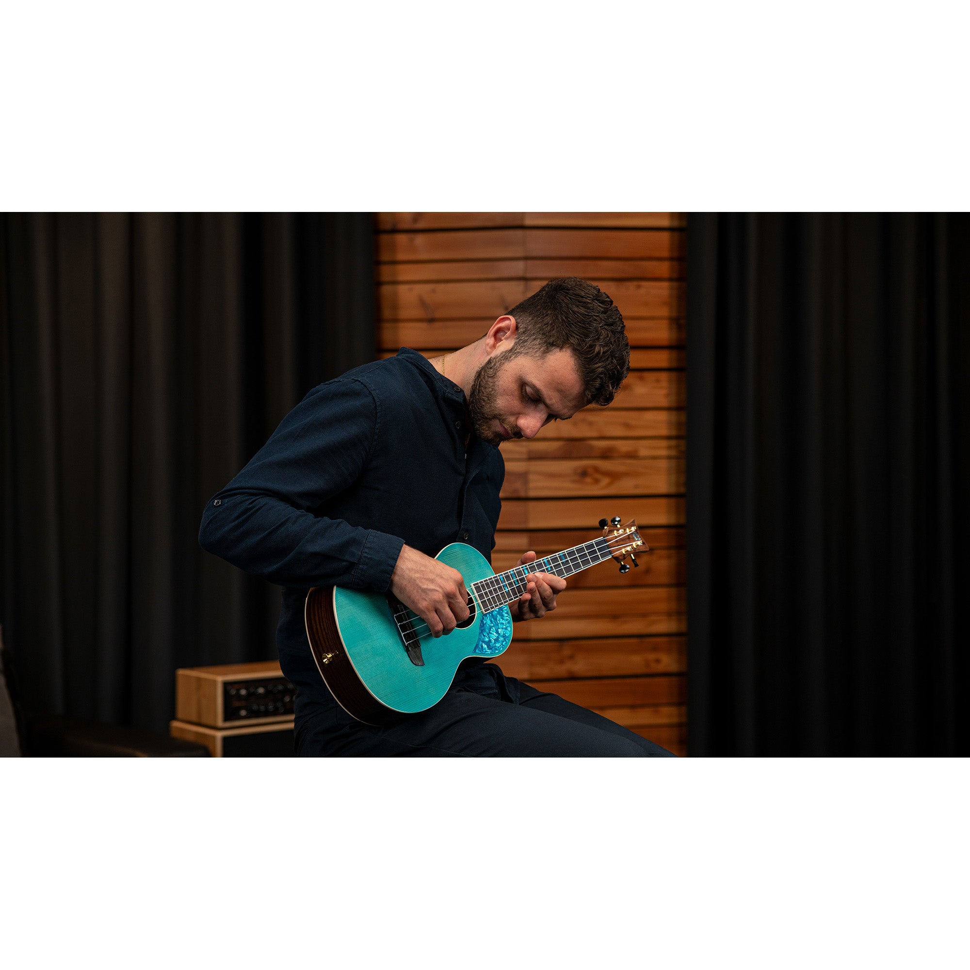 Ortega Ghost Series RUGH-OCT tenor ukelele met gigbag