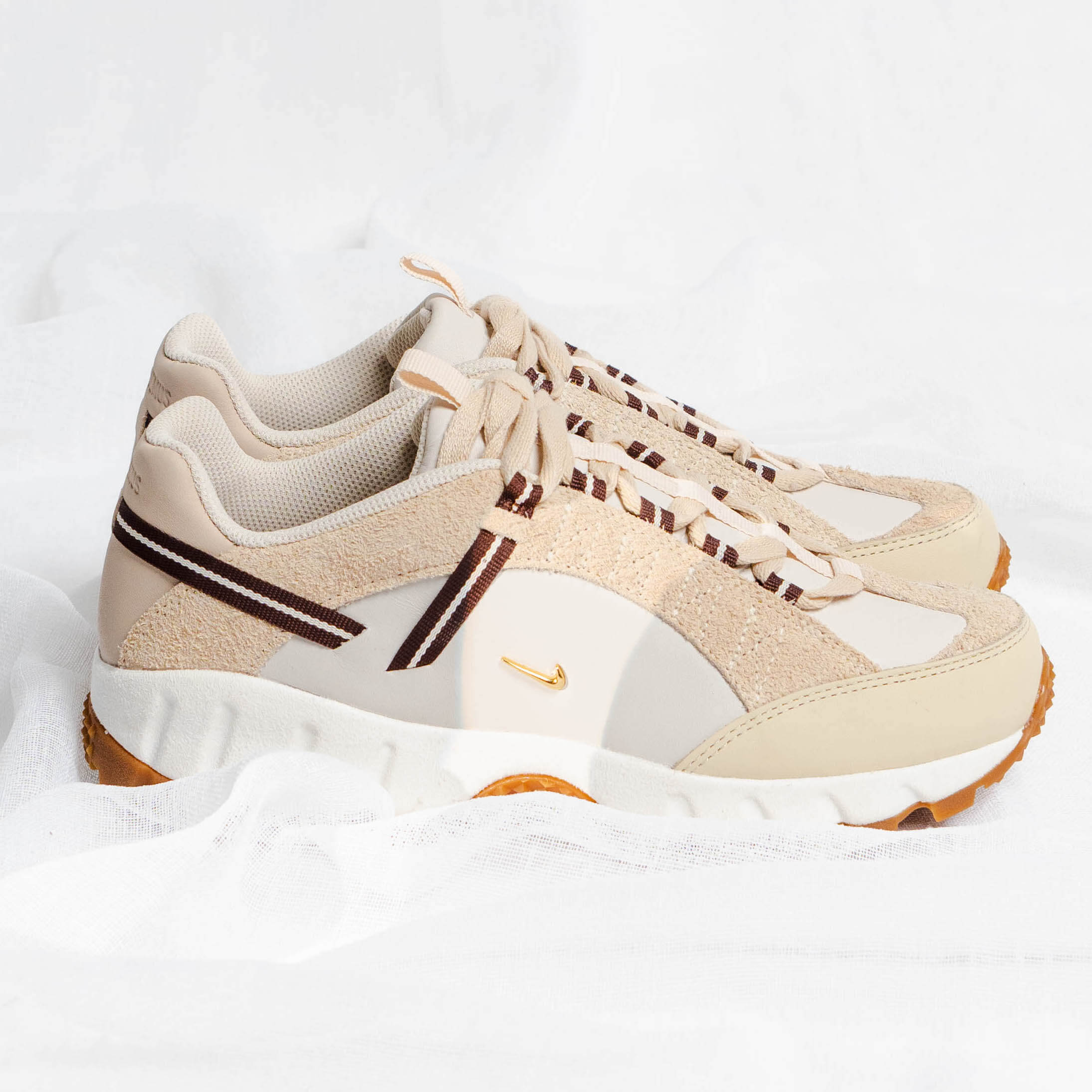 Nike Air Humara LX Jacquemus Beige - 48h Delivery