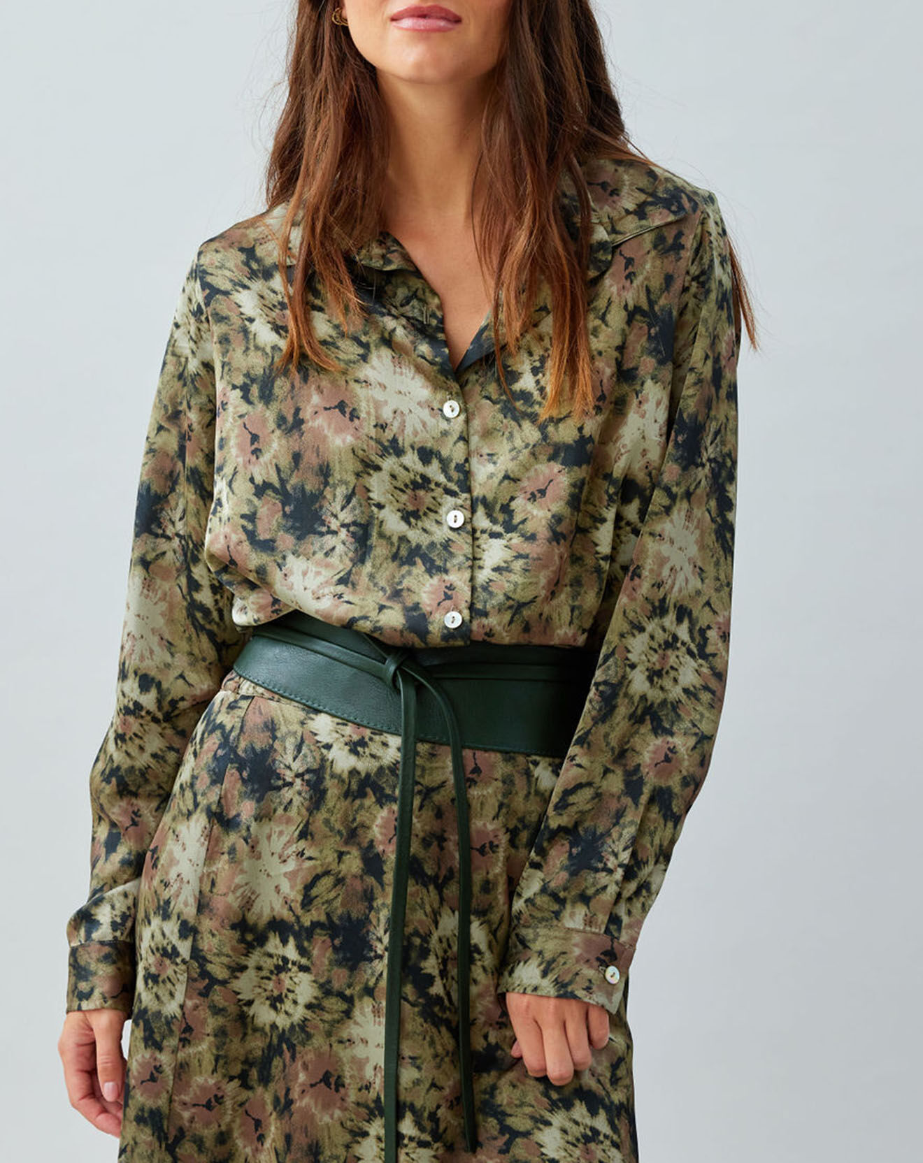 Lauren Vidal Blouse satinée Ciara imprimée verte