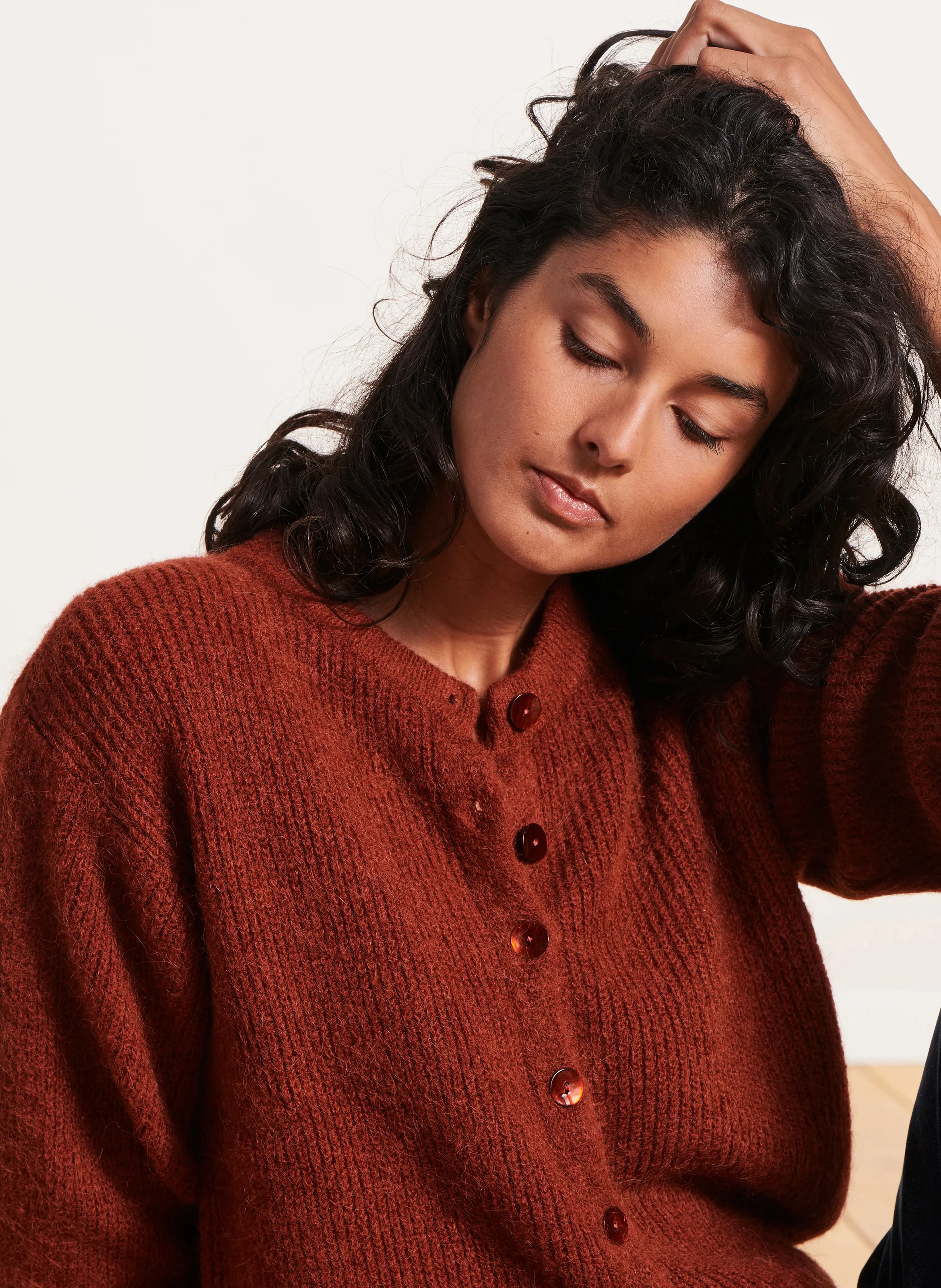 Gilet droit col rond en maille mélangée | Orange
