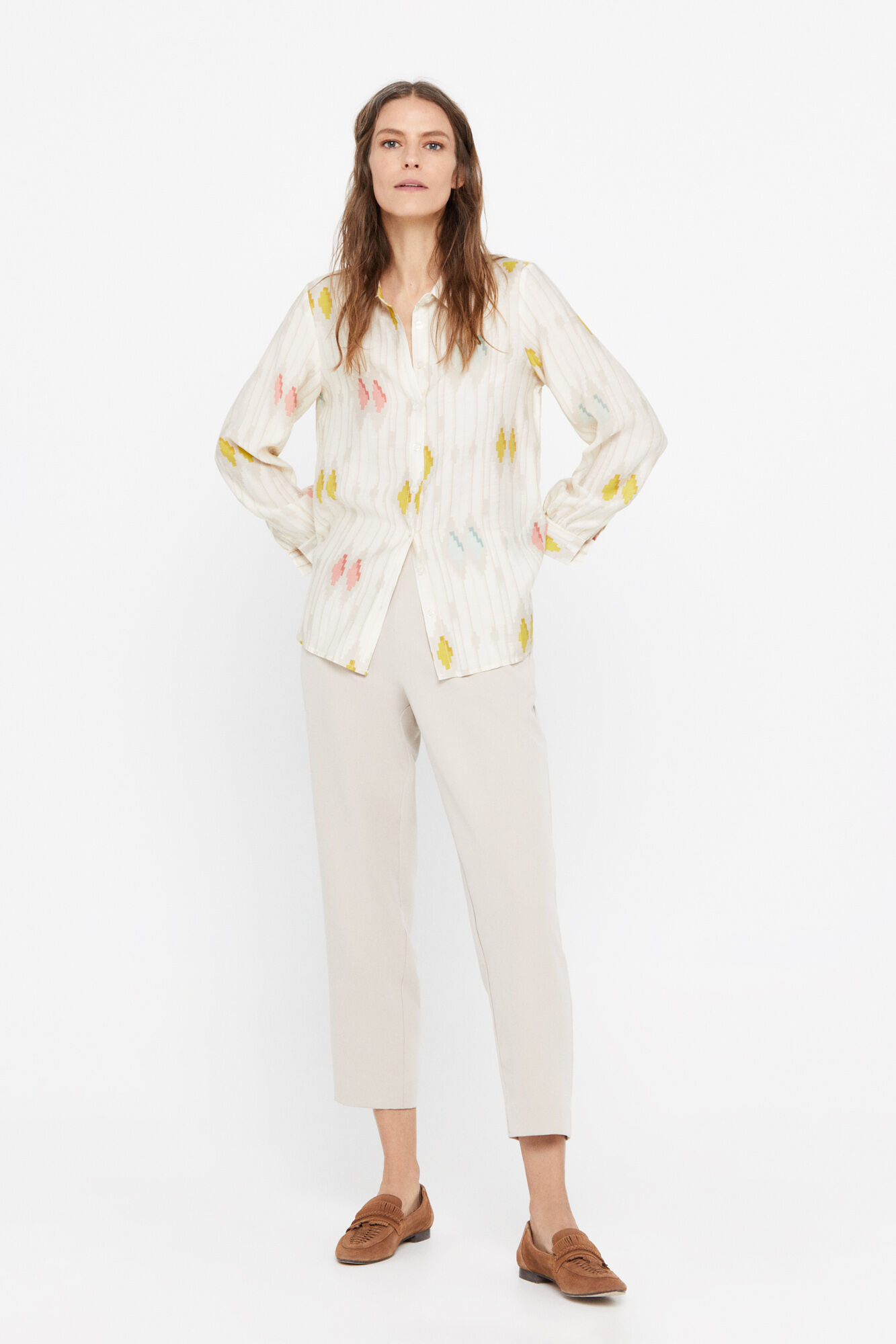 Camisa fluida - Estampa branca