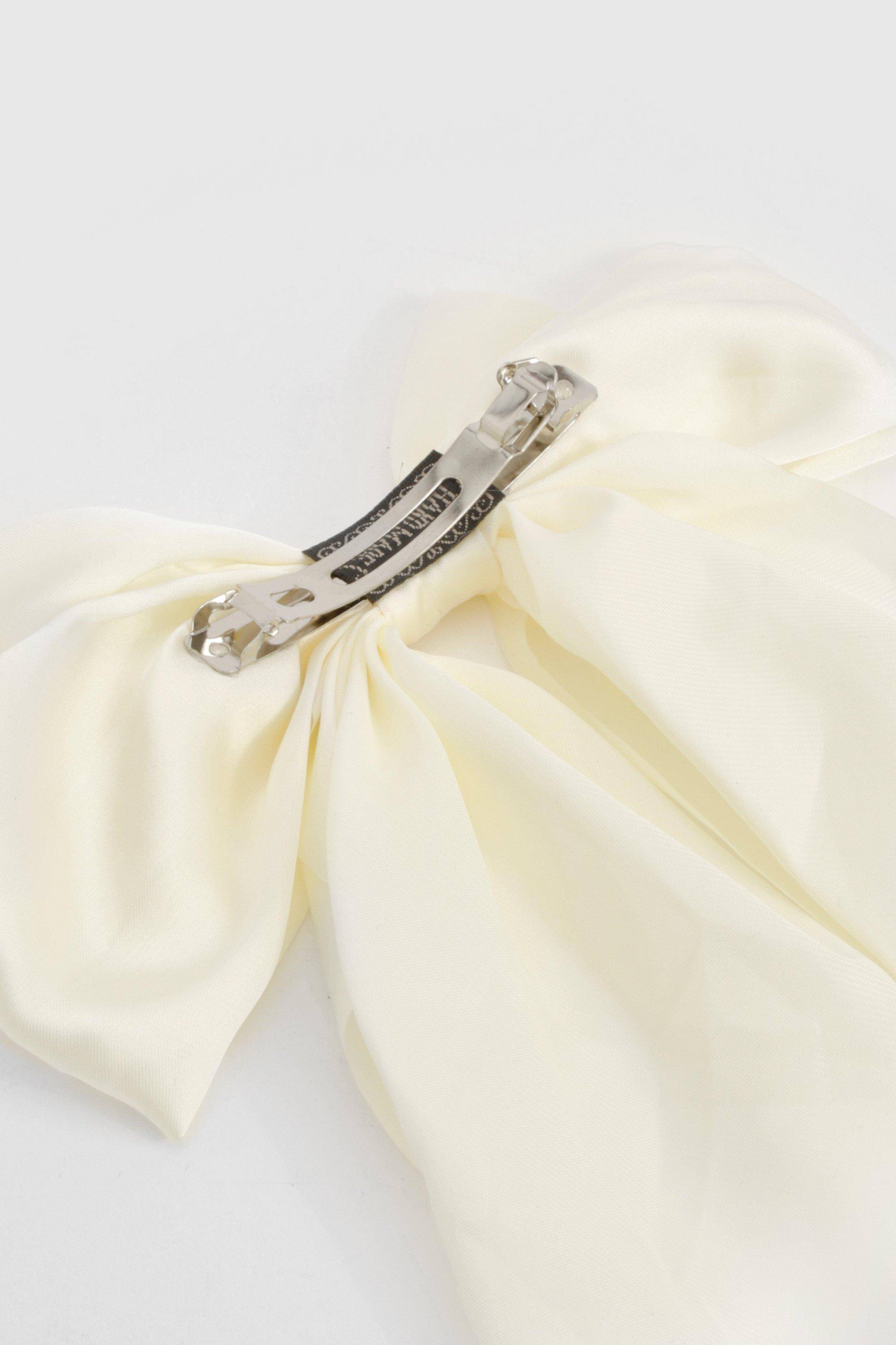boohoo Barrette à cheveux nœud en satin large - Crème