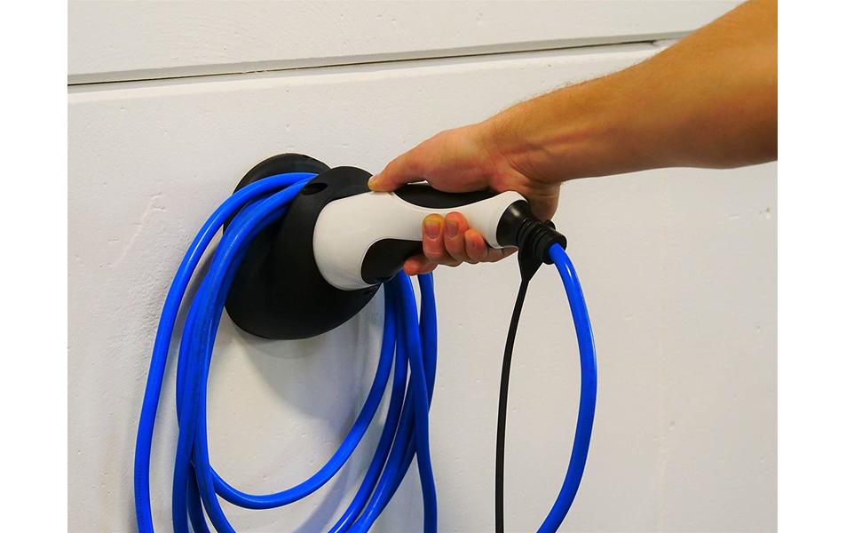 Wandhalterung für Typ 2 LadekabelWandhalterung für Typ 2 Stecker und Kabel