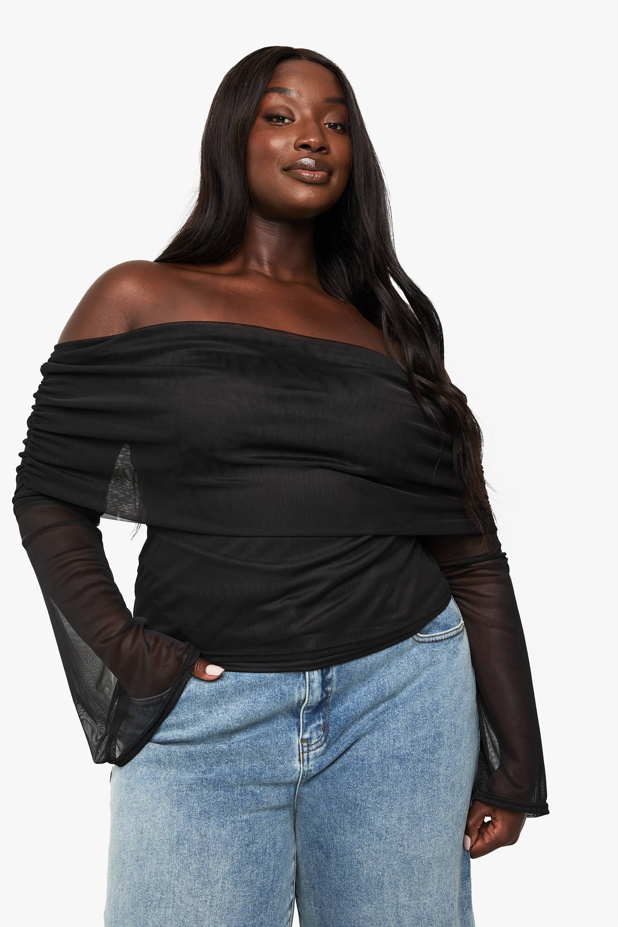 boohoo Haut Grande Taille À Manches Longues Bardot En Mesh