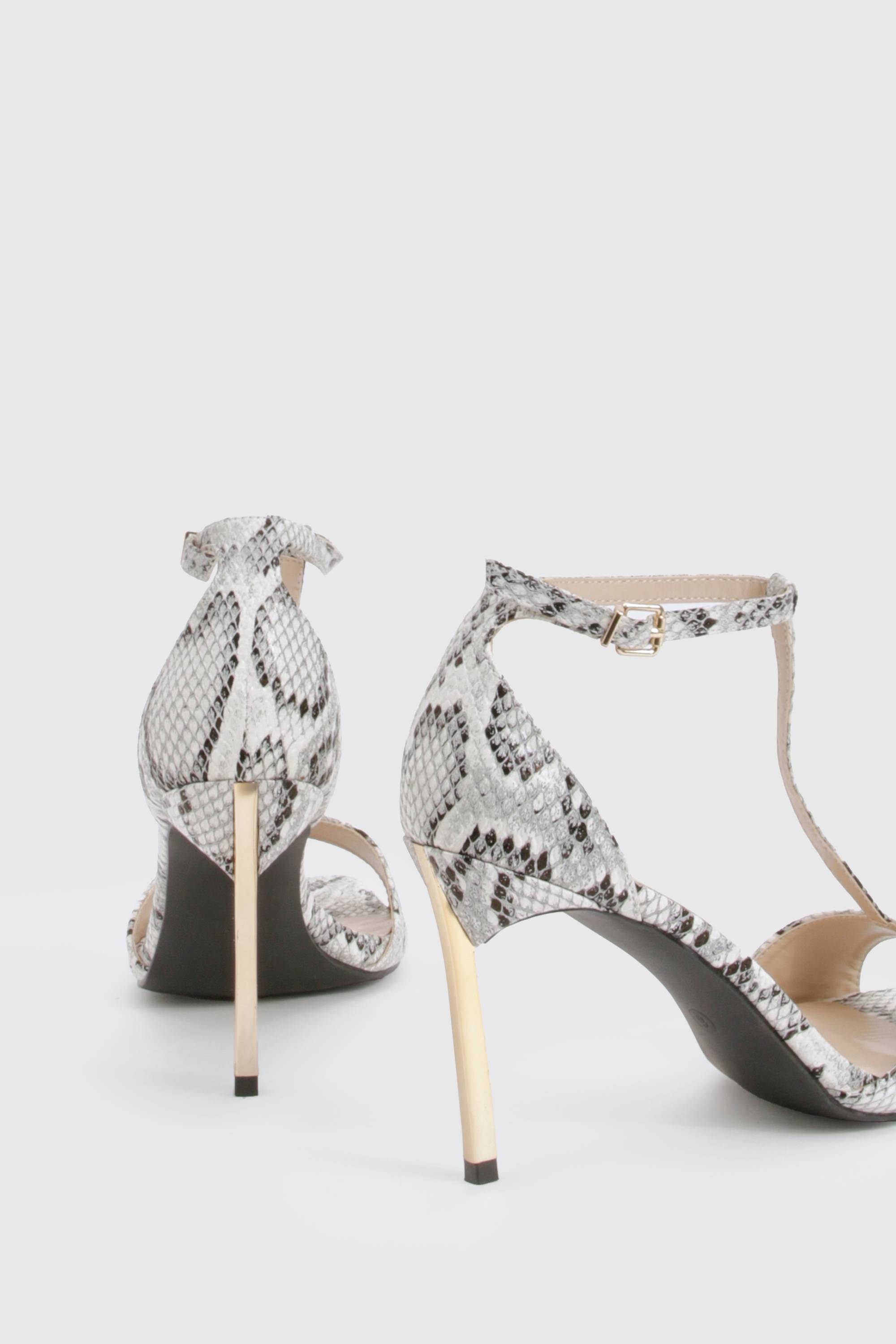 boohoo Talons à deux parties avec détail T-bar et imprimé synthétique