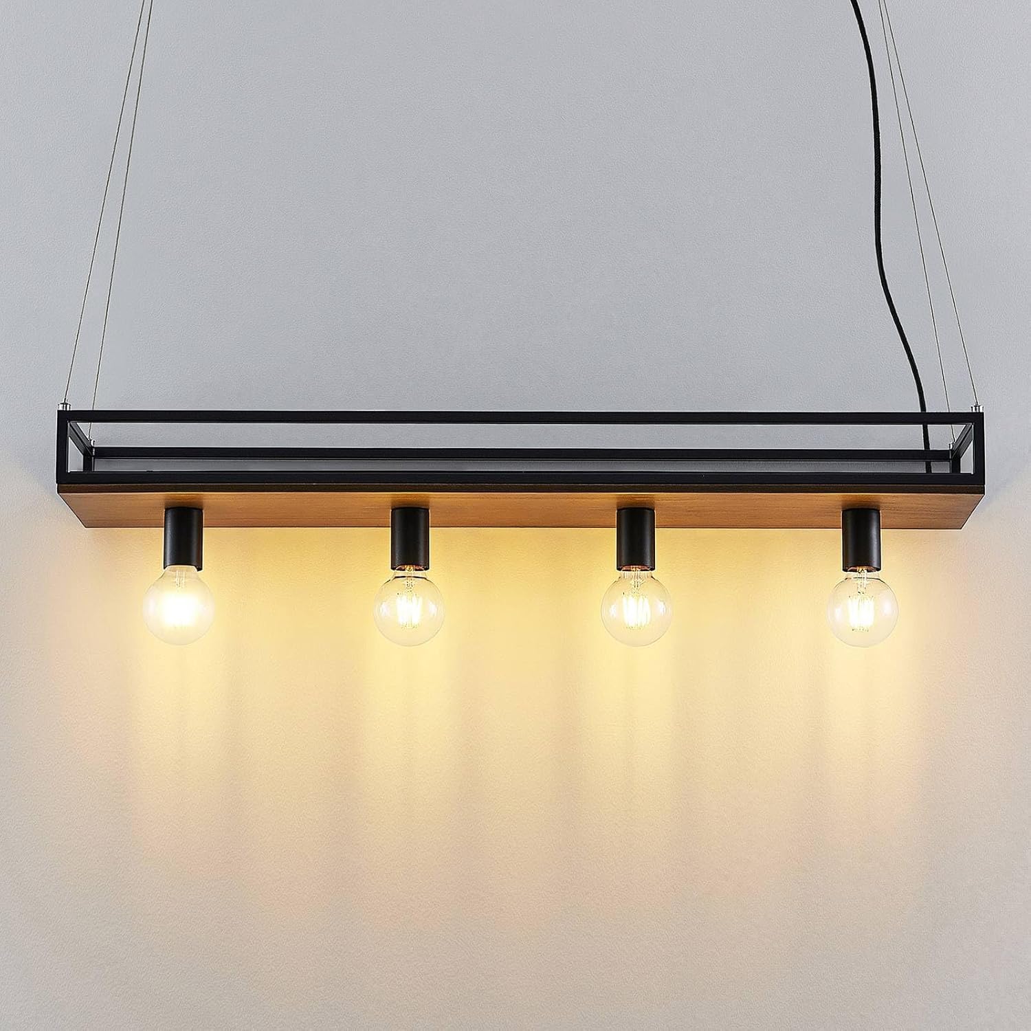 Lindby Pendelleuchte Kirista (Retro, Vintage Antik) in Schwarz aus Metall (4 flammig E27) - Deckenlampe Esstischlampe Hängelampe Hängeleuchte Wohnzimmerleuchte