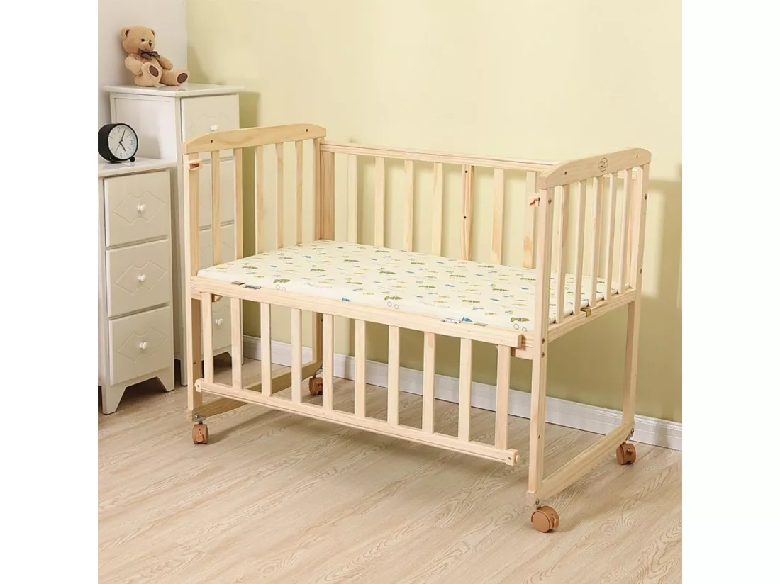 Lit bébé en placage MDF - Pin massif - teinte naturel pour matelas 100 x 55 cm