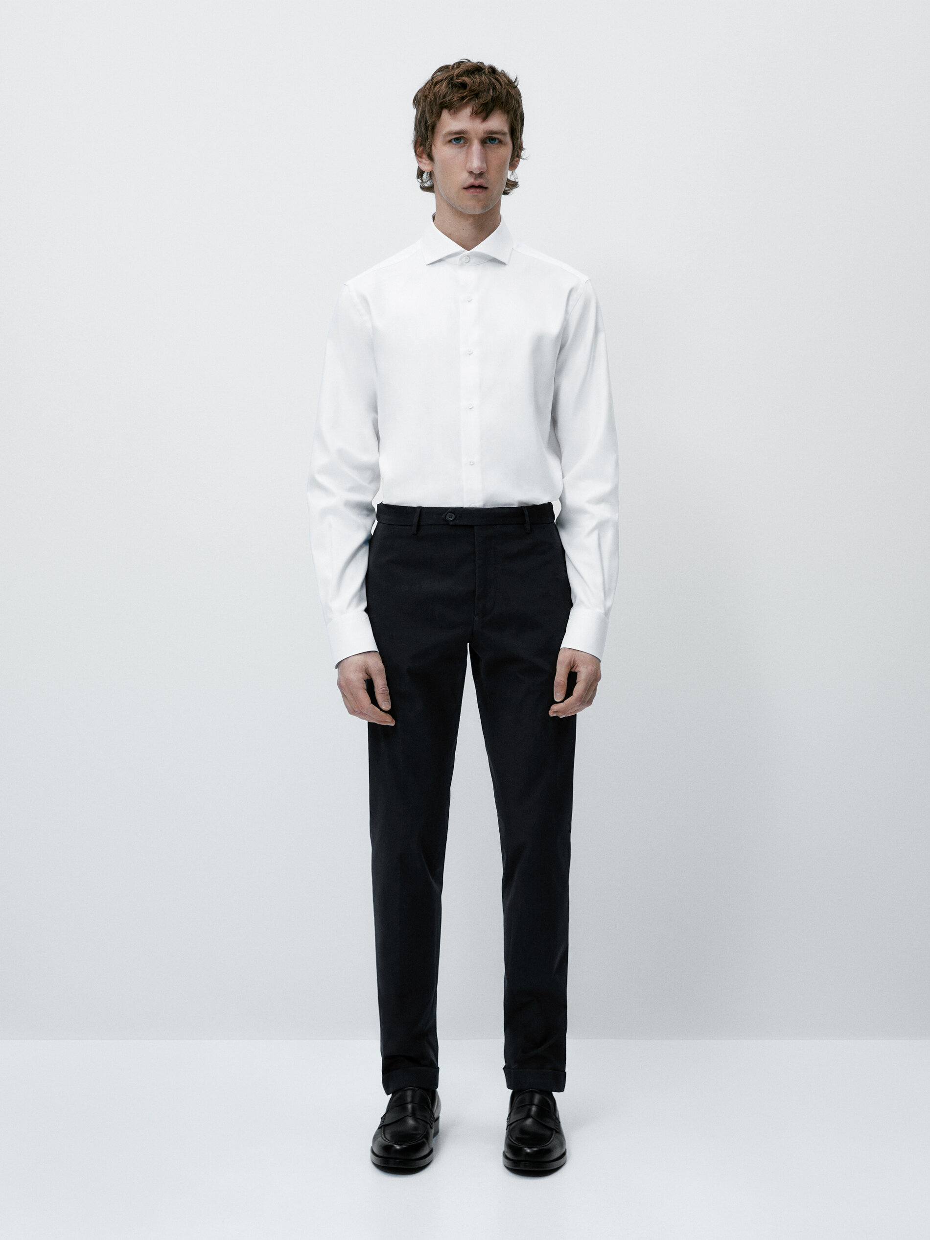 Camisa estruturada slim fit de fácil passar - BRANCA