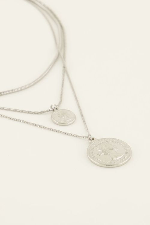 Driedubbele ketting met bedels