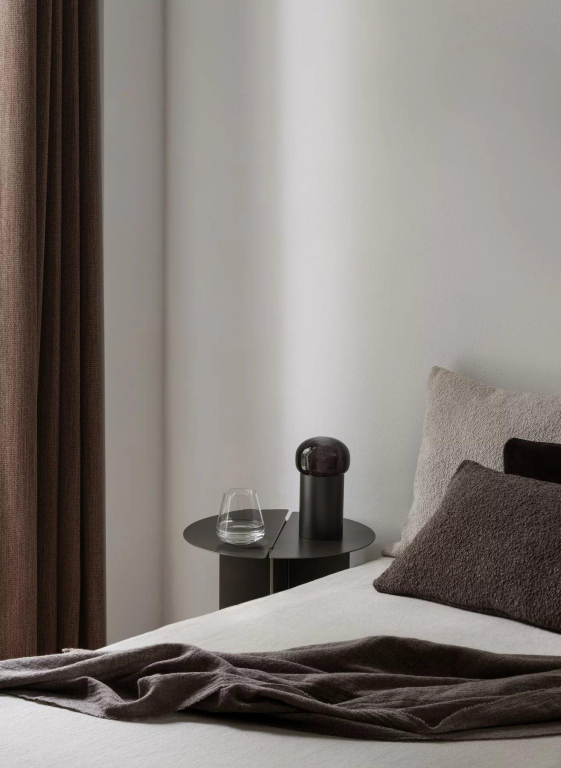 Blomus Iris tafellamp LED Metallic finish