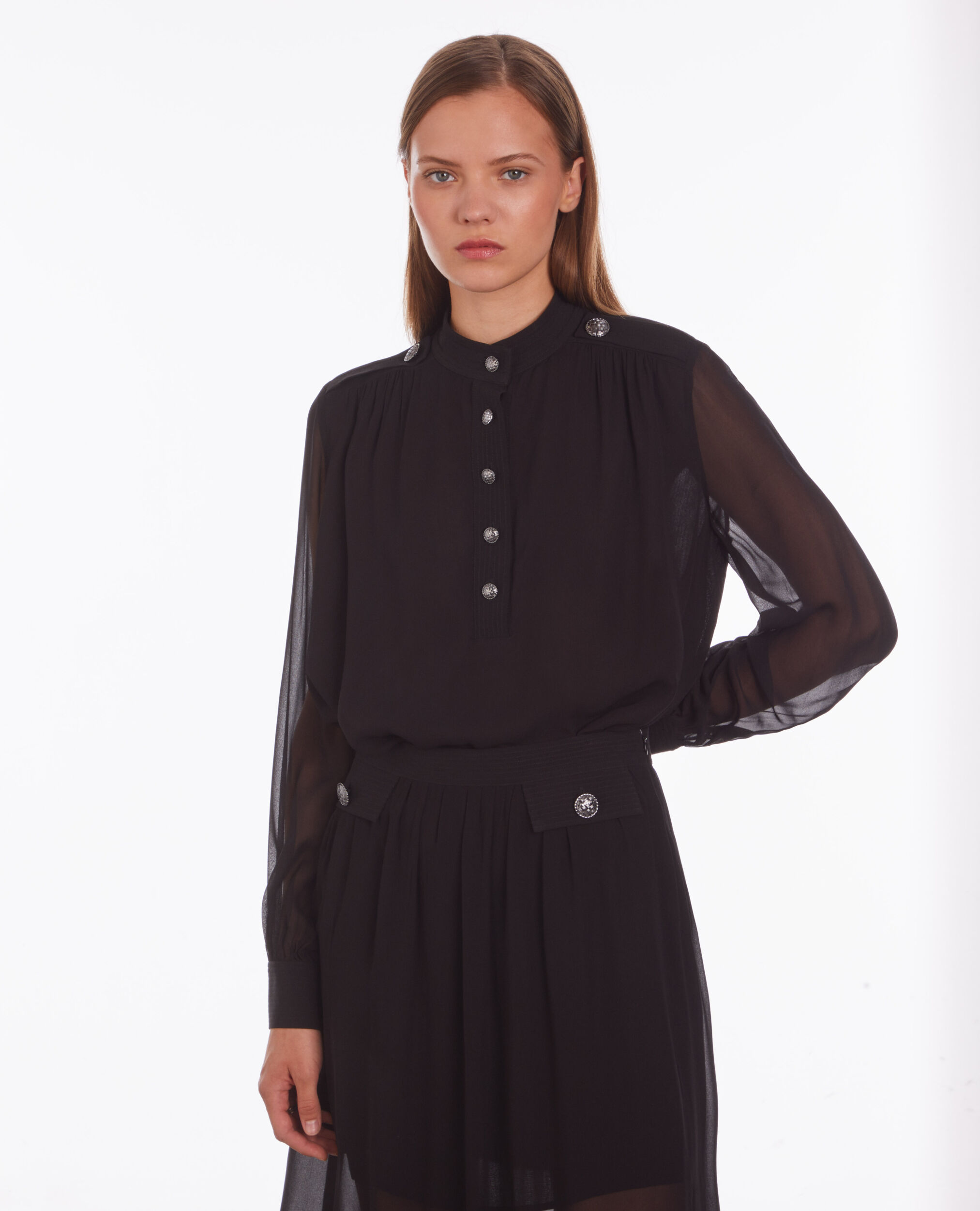 Top noir avec boutons bijoux