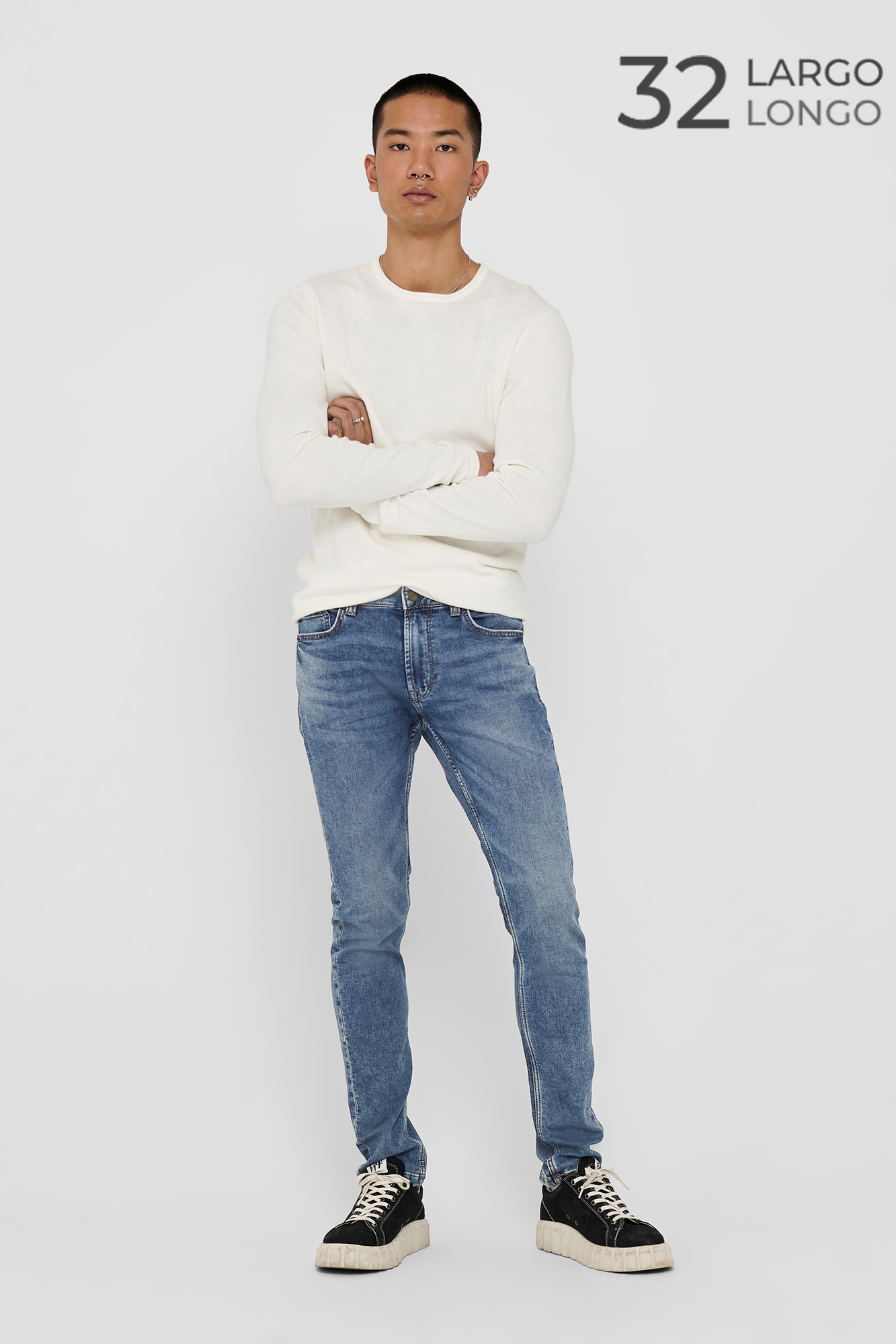 calça jeans de corte justo