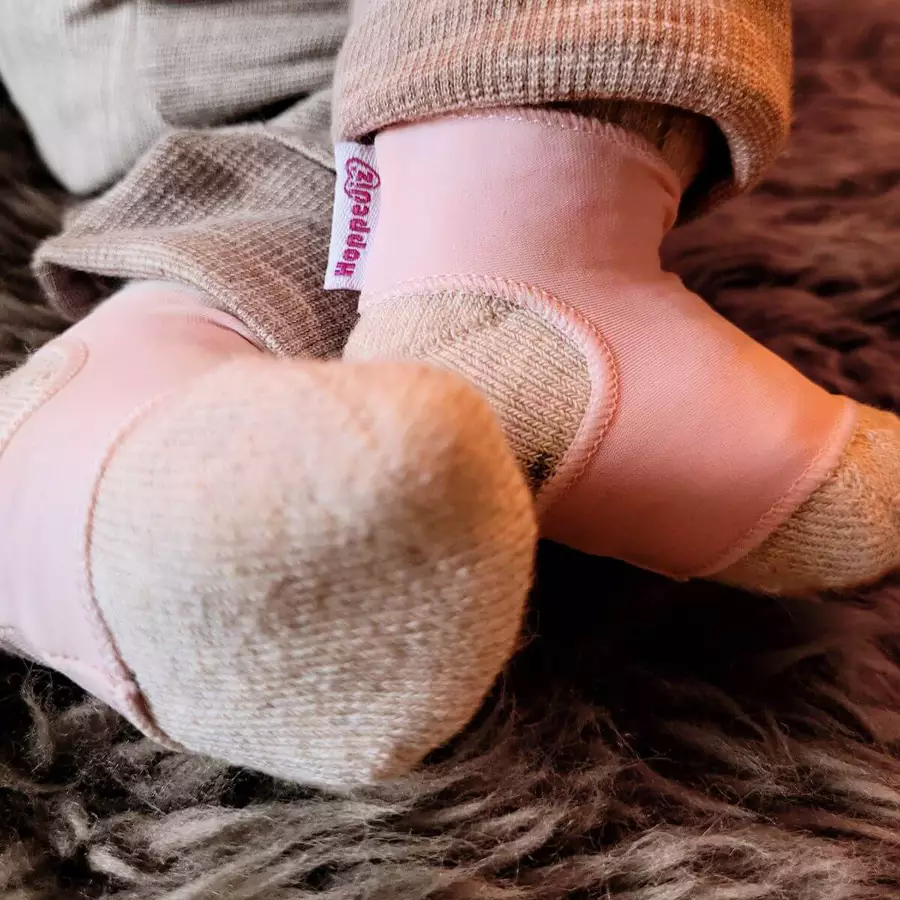 Hoppediz Babysocken Sockenhalter 2-er Set rose