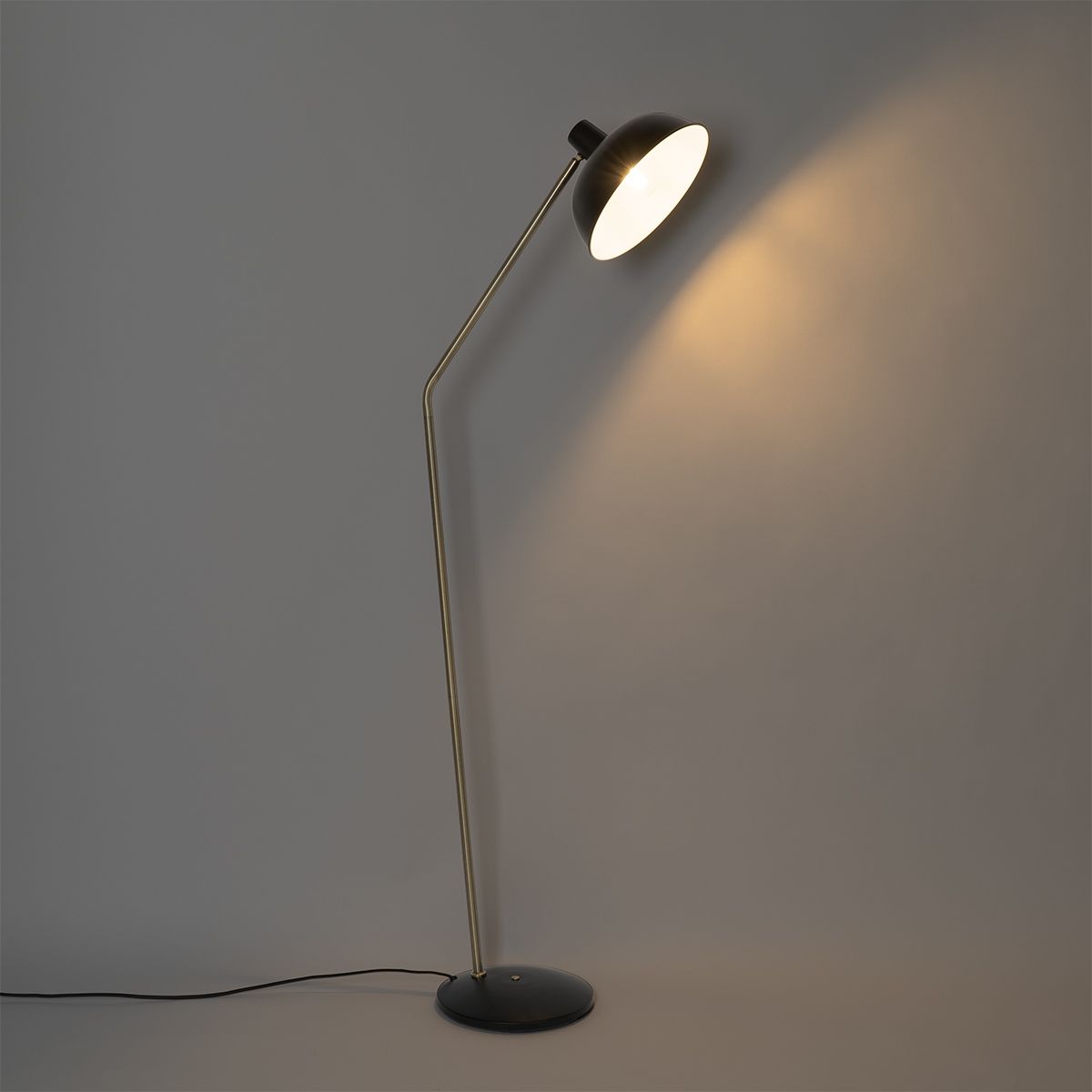 Retro vloerlamp zwart met brons - Milou