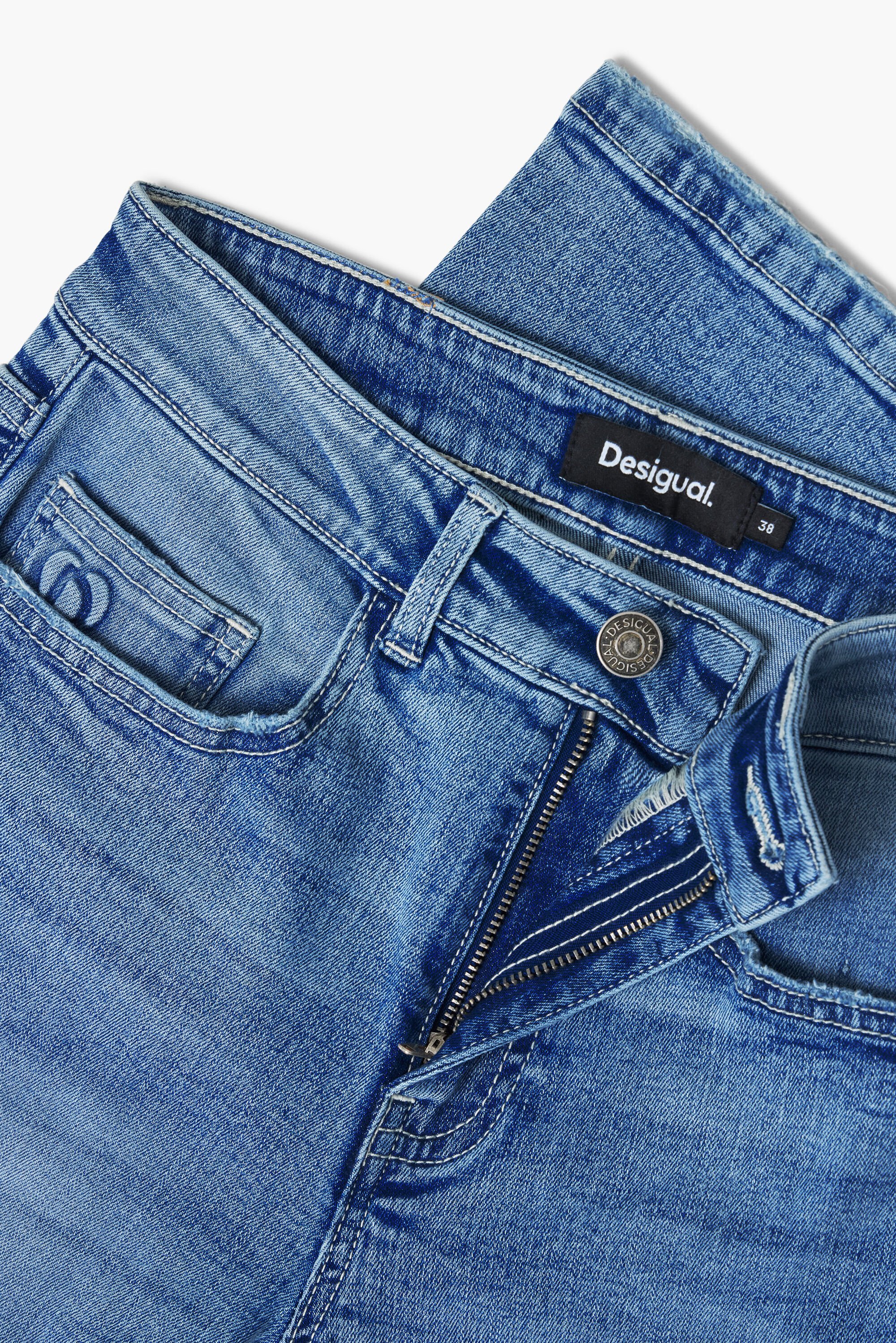 calça jeans skinny lisa