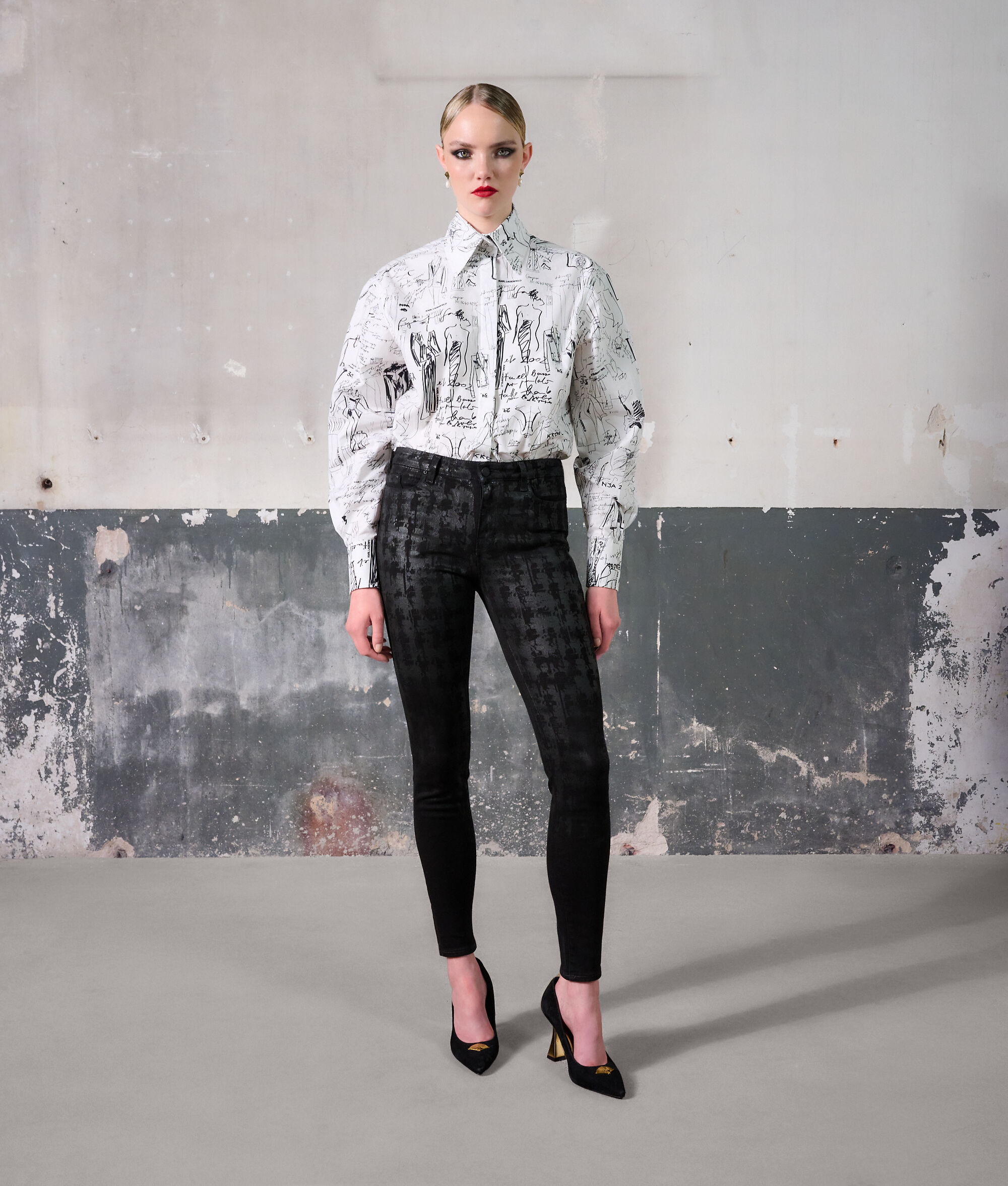 JEAN SKINNY À MOTIF KARL KAMEO