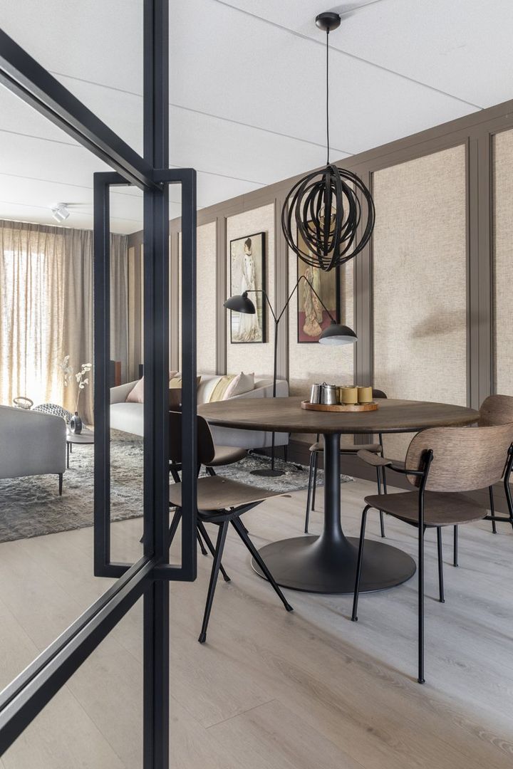 Artifort Clarion Eetkamertafel