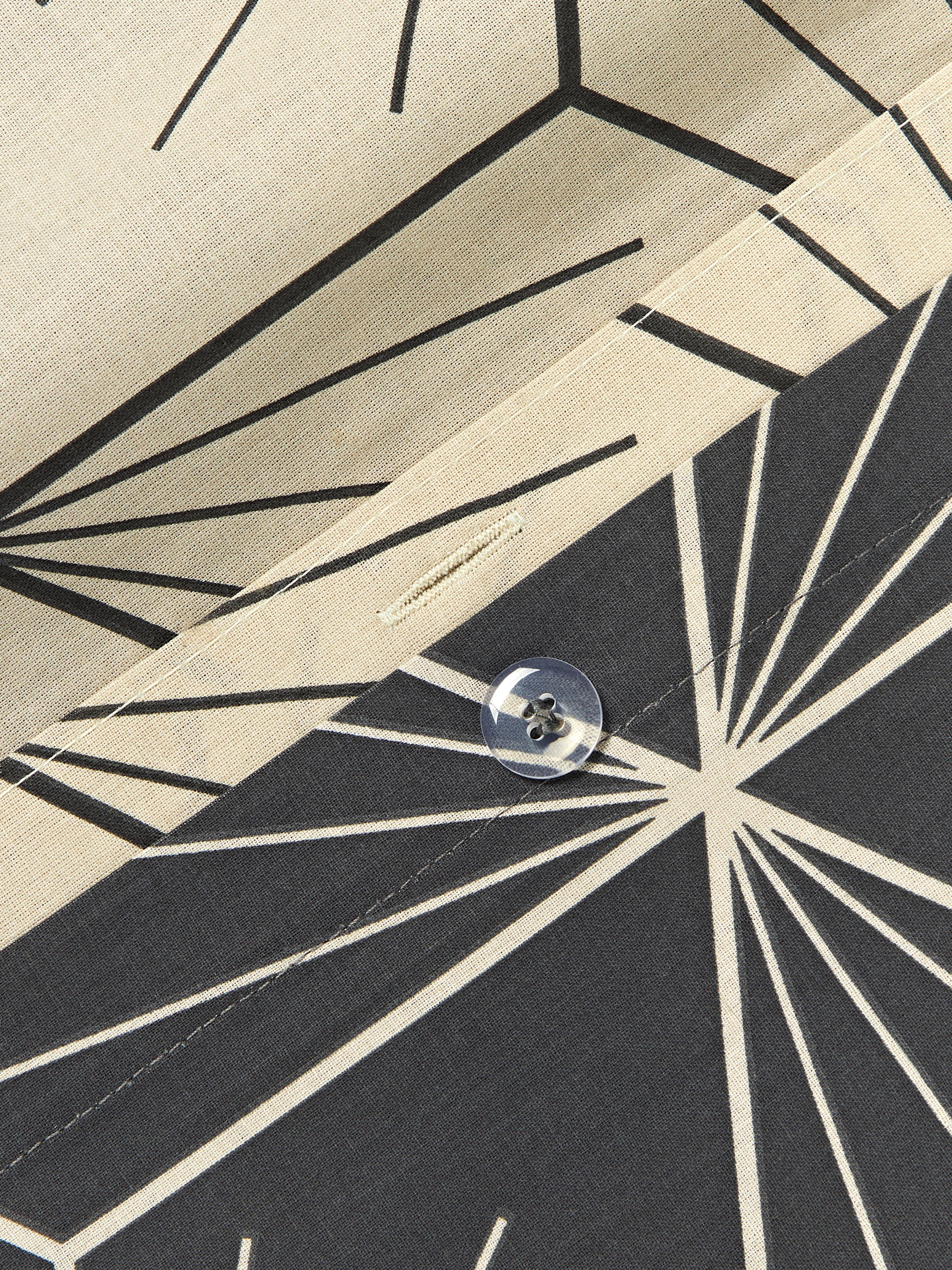 Dubbelzijdig dekbedovertrek Ilda met geometrische print