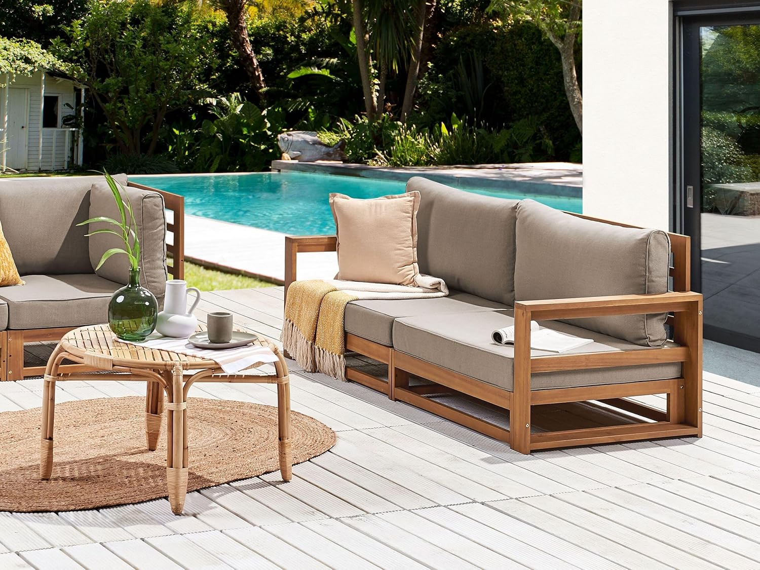 Beliani Gartensofa Zertifiziertes Akazienholz Hellbraun 2-Sitzer Auflagen Taupe Timor II