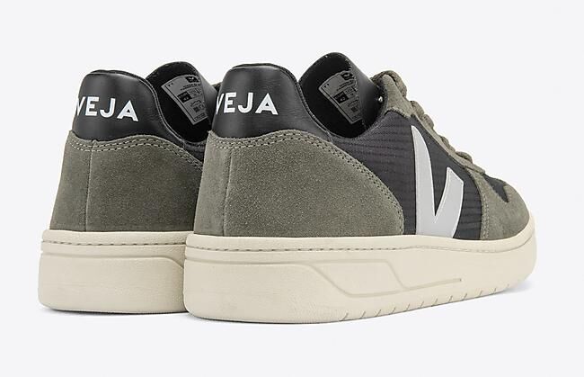 VEJA - SNEAKERS V10 M