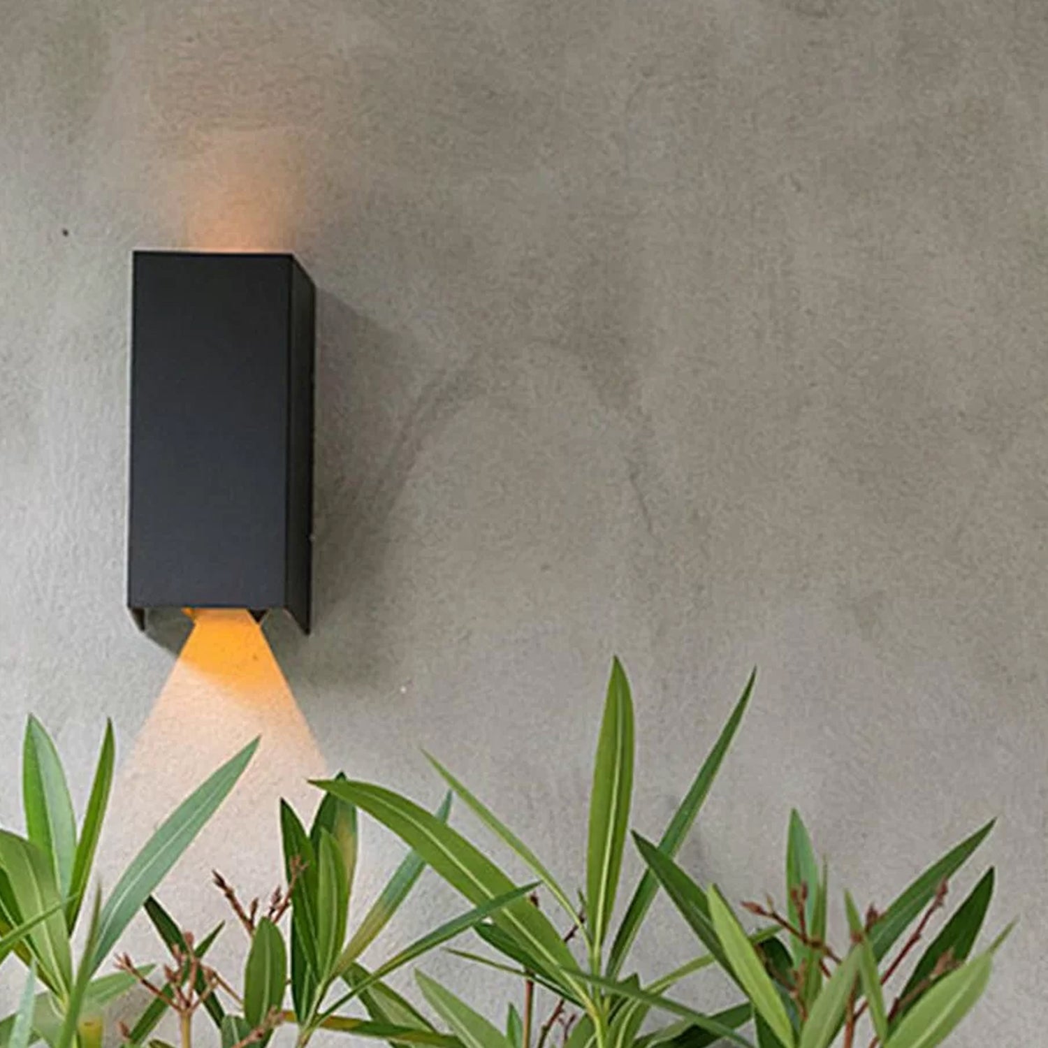 KS verlichting wandlamp Channel zwart 12 x 7,5 x 17 cm