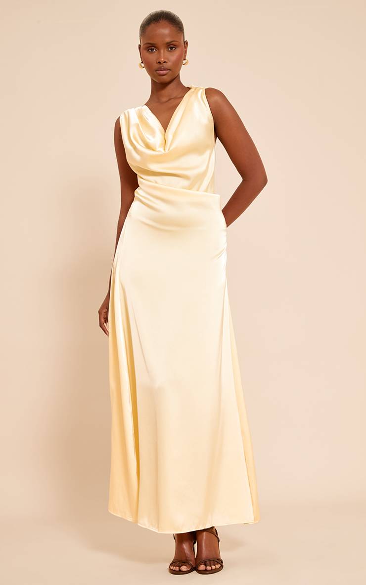 Jaune Robe Longue En Satin À Col Bénitier Extrême