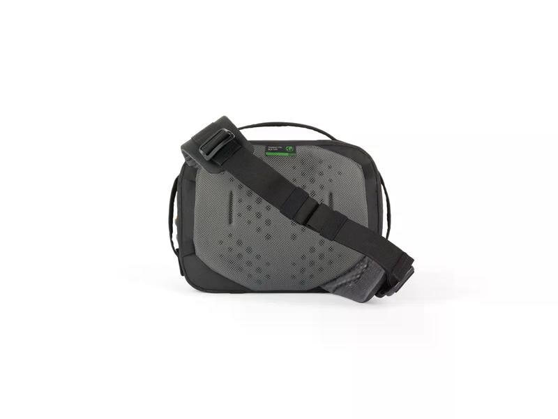 Lowepro Kamera-Tasche Trekker Lite SLX 120 Schwarz Fototasche für unterwegs aus recycelten Materialien