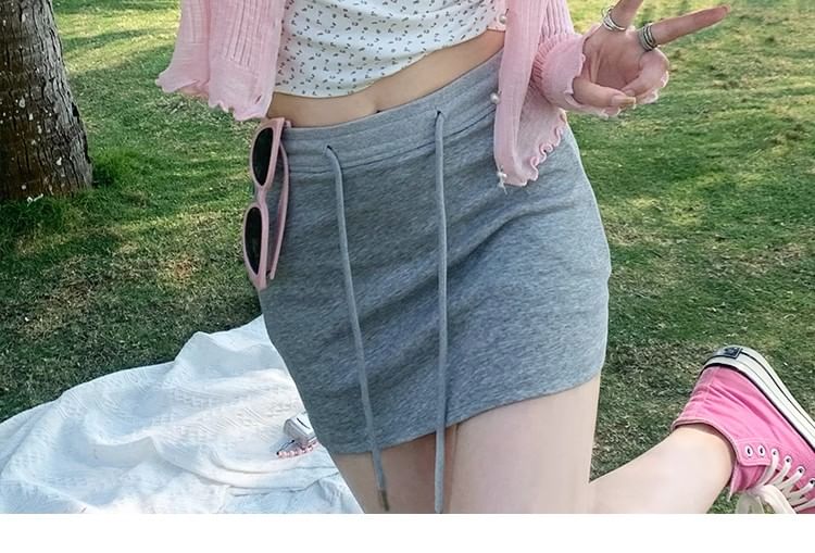 Shinsei - Effen Crop Cardigan