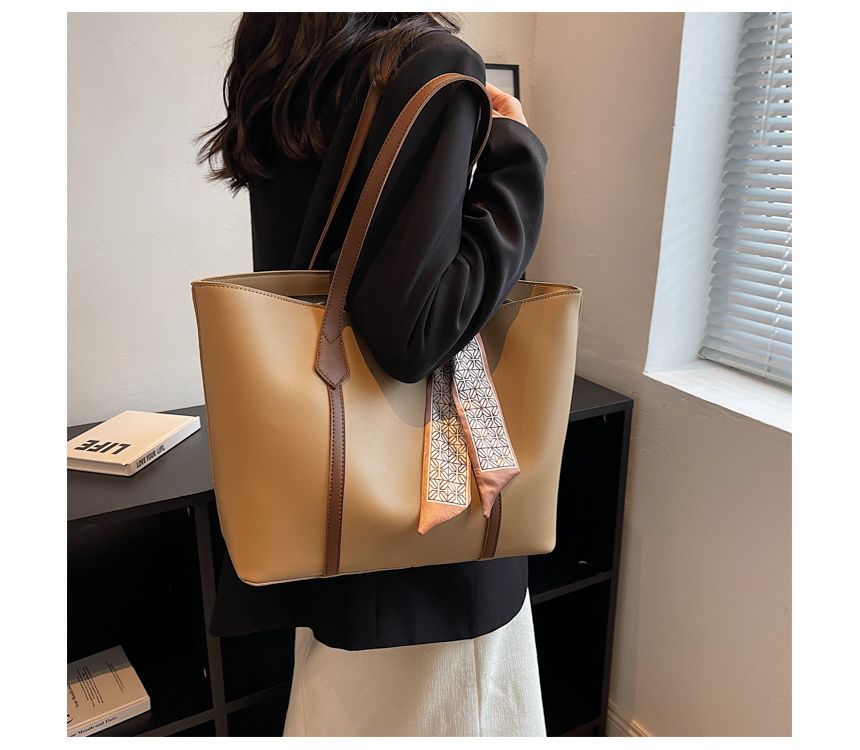 KOCORE - Kunstleren Tote Bag