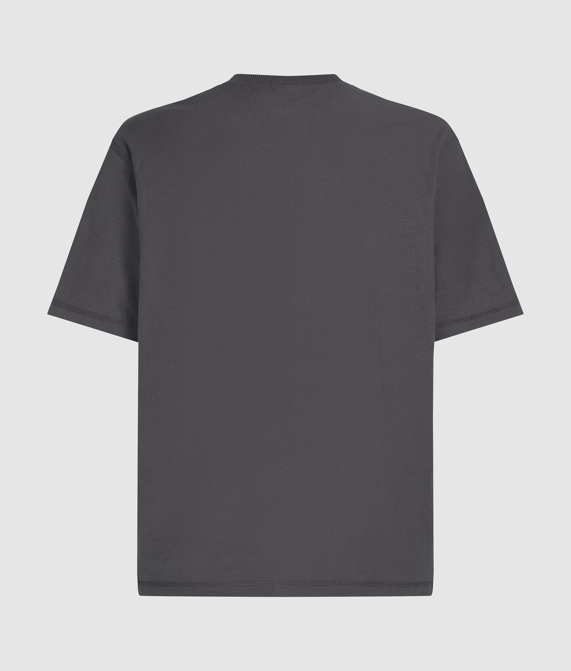 T-shirt met binnenkant naar buiten