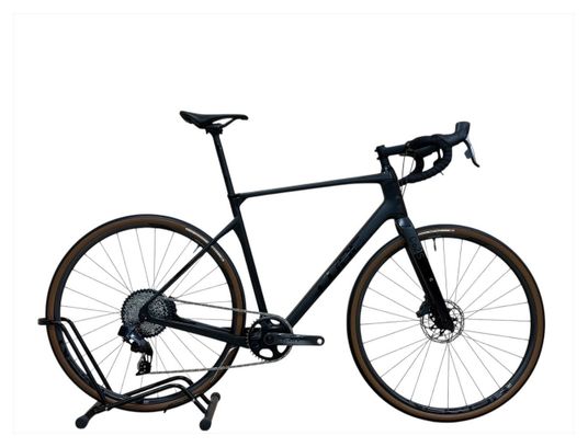 Produit reconditionné . Cube Nuroad C62 SLT Sram Force eTap AXS 2022 . Vélo de gravel . Cube . très bon état