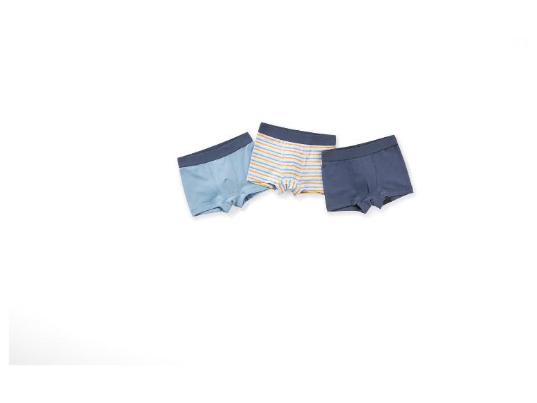 3 kinder boxers
