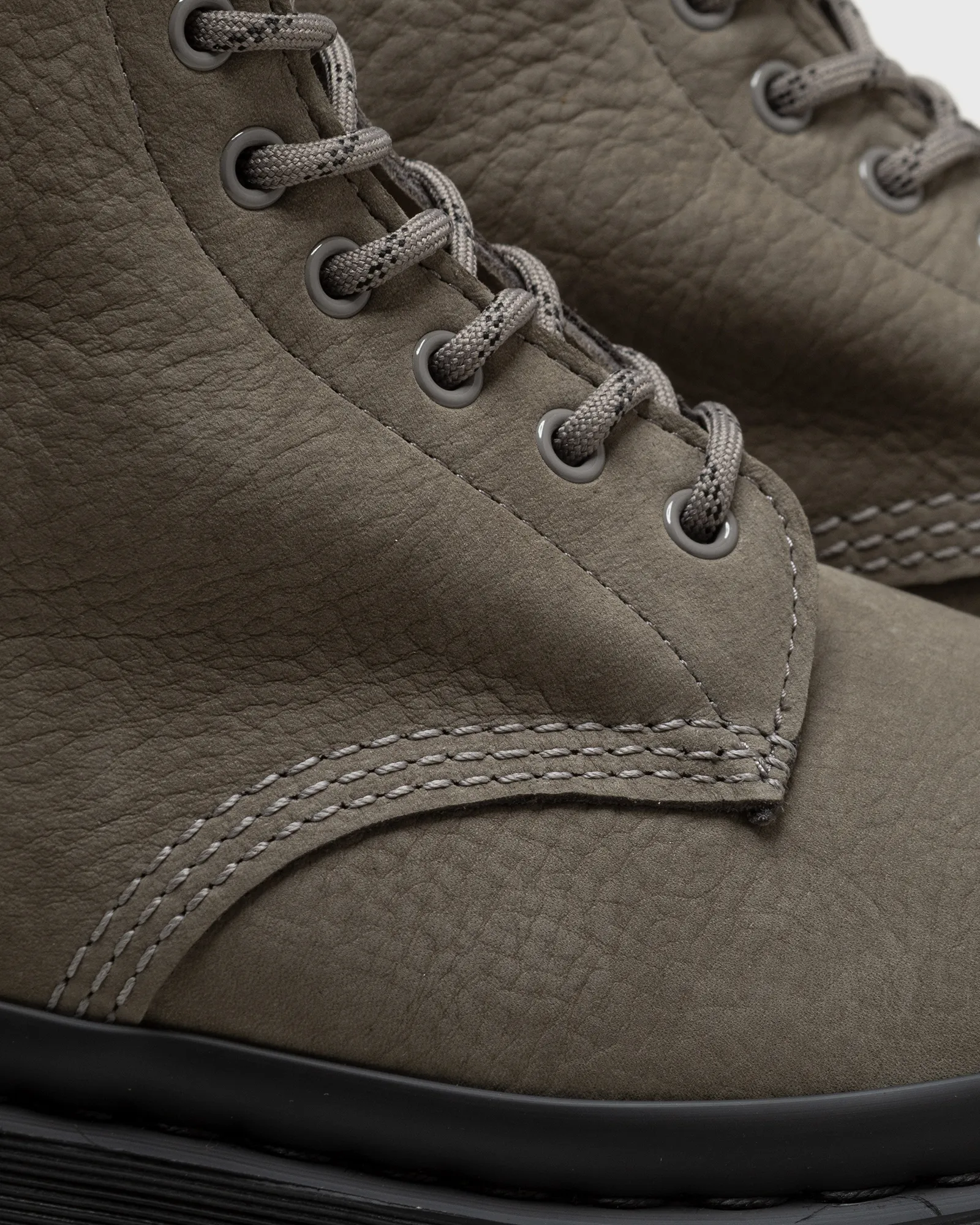 Dr.Martens 1460 Nickel Grey Milled Nubuck Wp