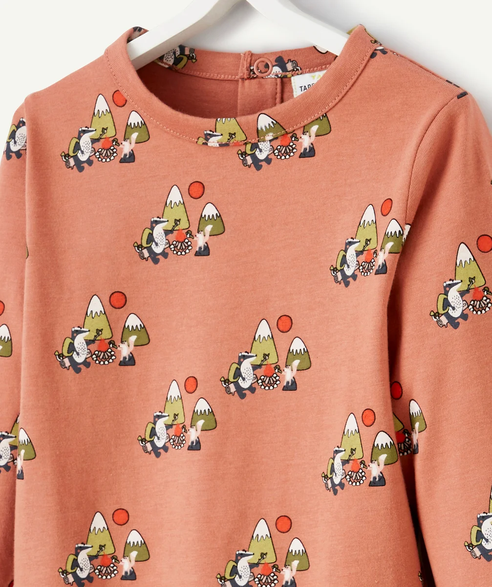 T-SHIRT BÉBÉ GARÇON EN COTON BIO ROUILLE IMPRIMÉ AVEC ÉCUREUILS ET MONTAGNES