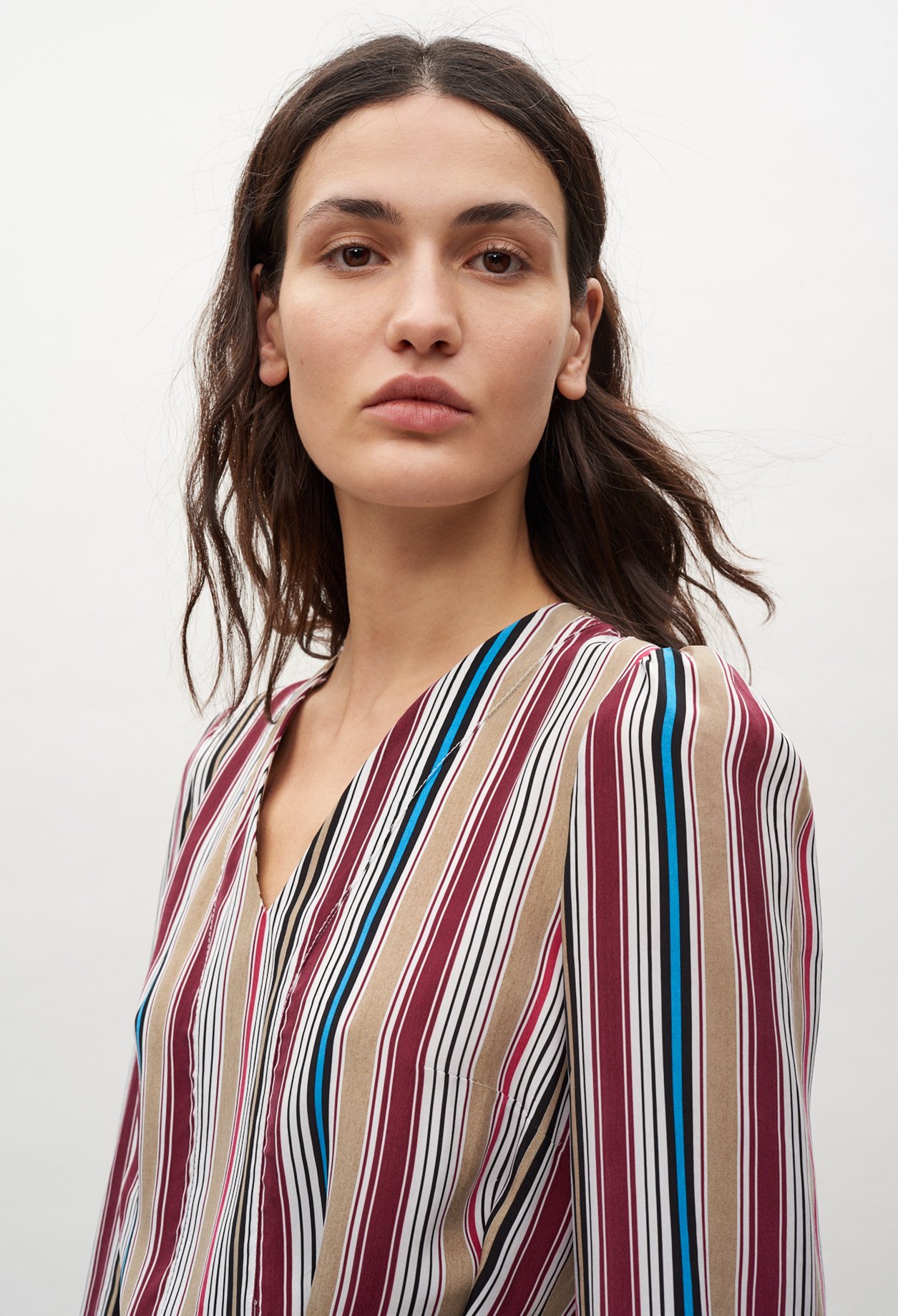 Robe mi-longue ceinturee