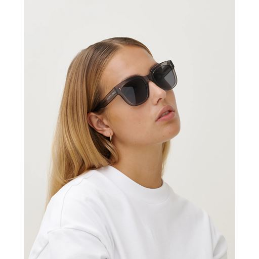 MessyWeekend Liv Solbriller, Grey/Transparent Grey