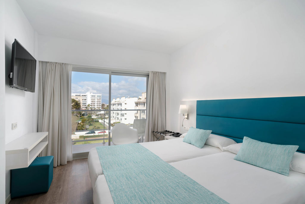 Alua Leo Logies en ontbijt - Hotel