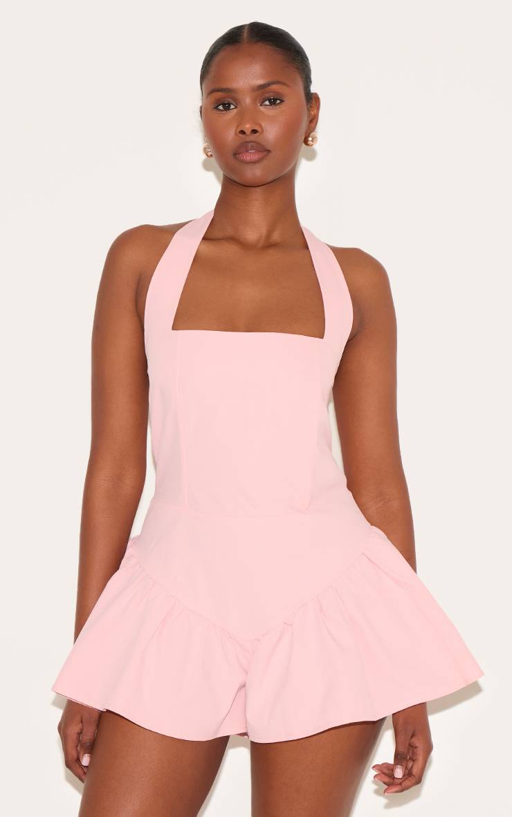 Blush Rose Combi-short Fluide Rose Pâle À Encolure Carrée Et Taille Basse