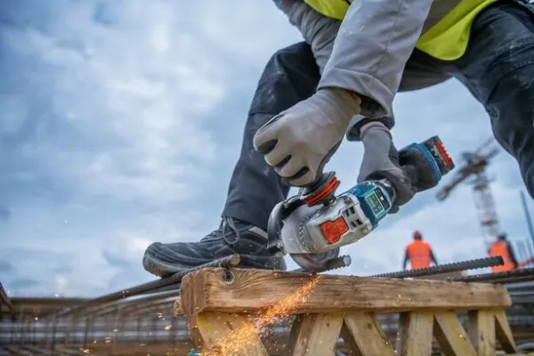 Bosch GWX 18V-15 PSC Professional - Vinkelkværn - ledningfri - 125 mm - intet batteri - 18 V - SOLO