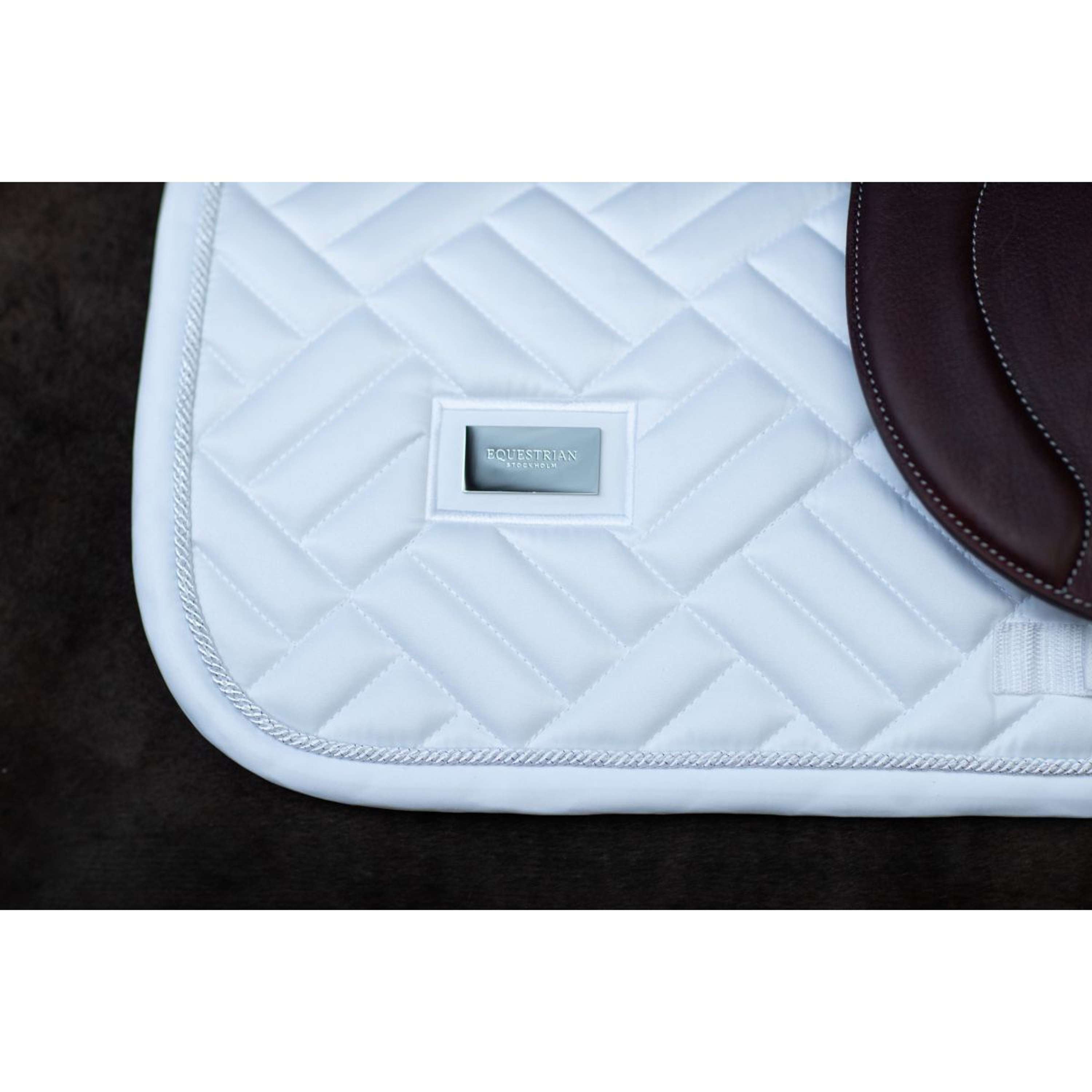 Equestrian Stockholm Zadeldekje Modern Springen White Silver
