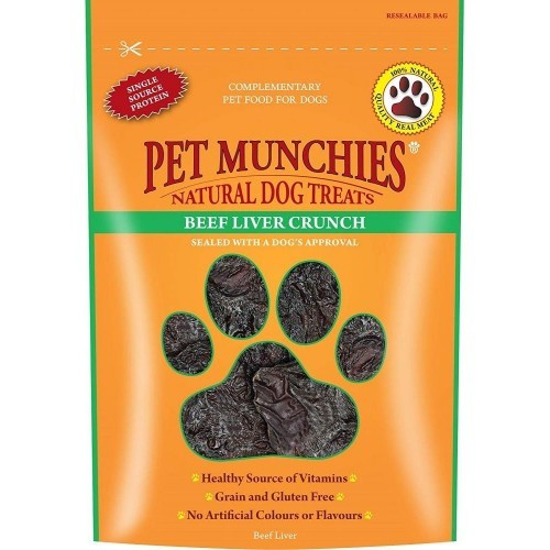 Pacote com 8 sachês de petiscos naturais de carne para cães.