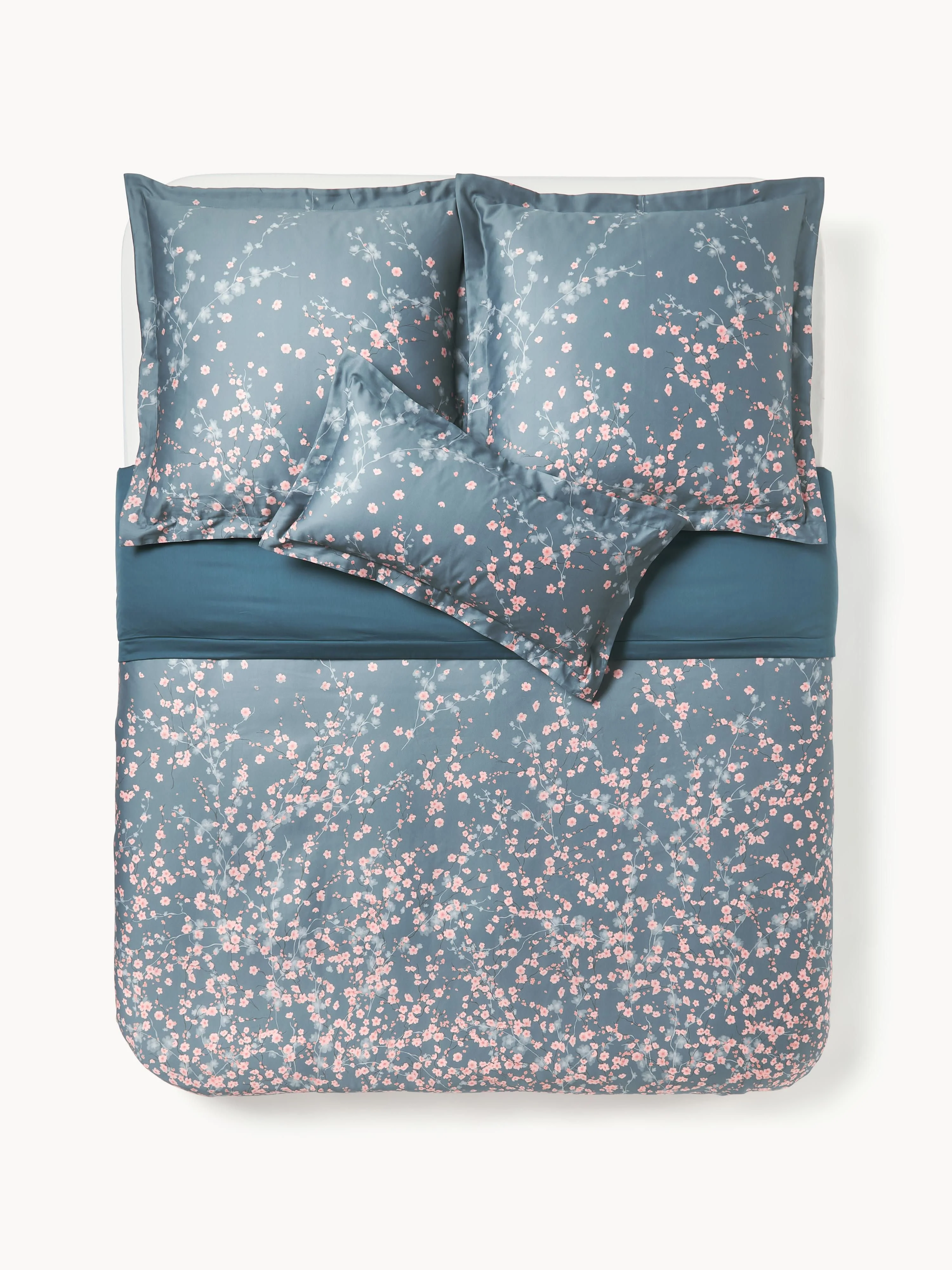 Katoensatijnen dekbedovertrek Sakura met bloemenprint