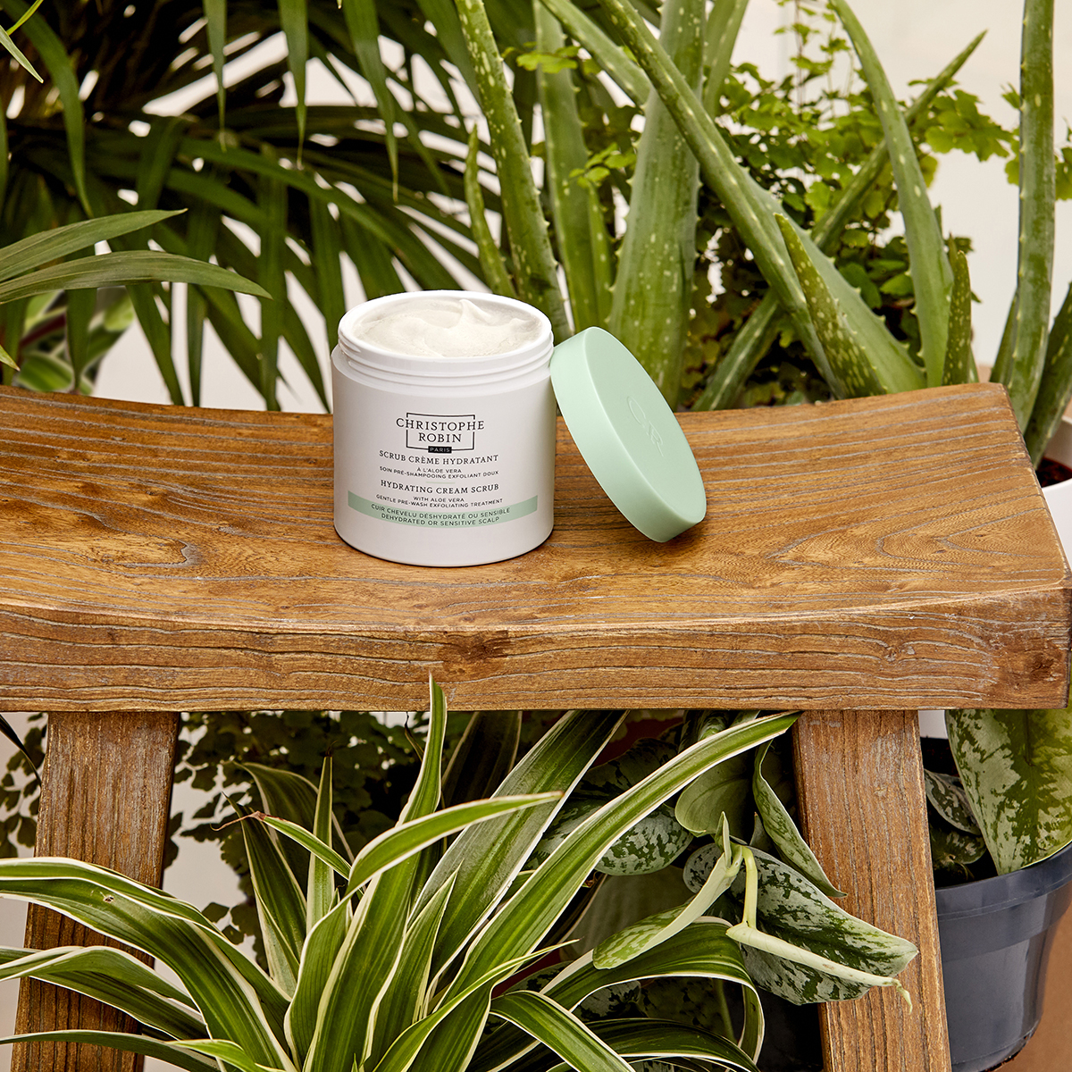 Hydrating Cream Scrub with Aloe Vera 250ml
