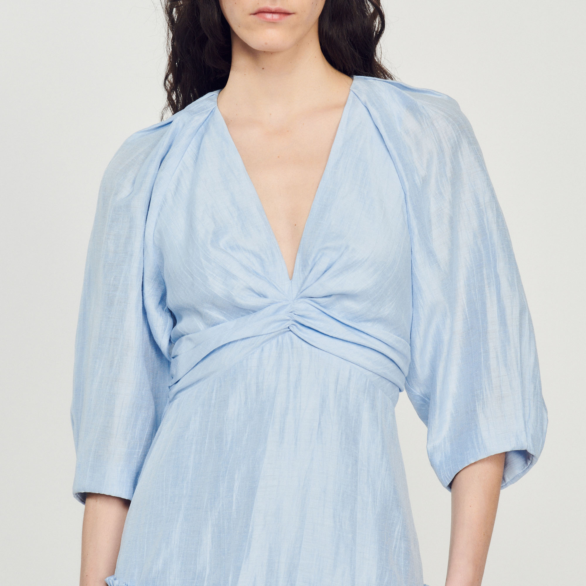 Robe courte froncee