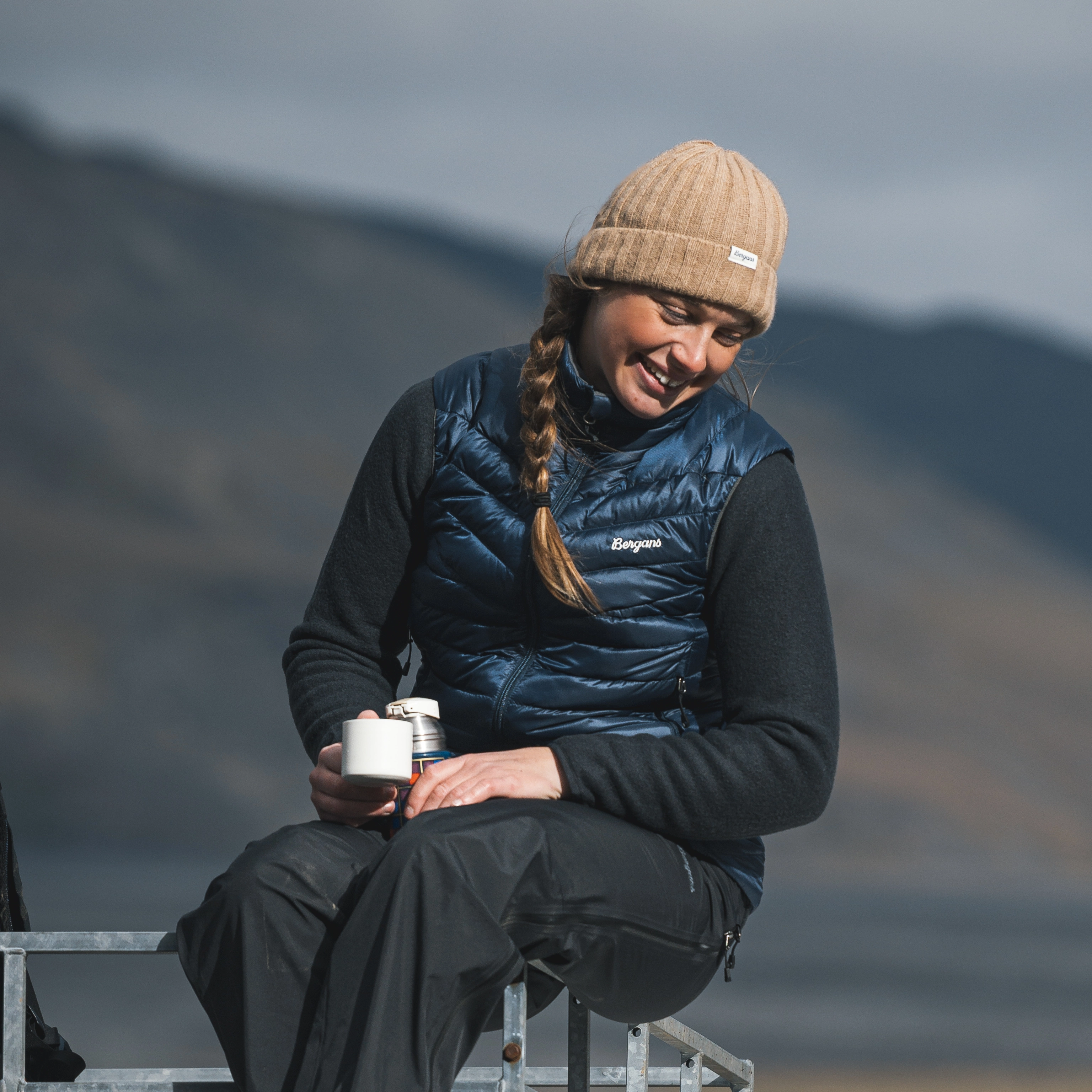 Rabot Light Down Vest Women Navy Blue