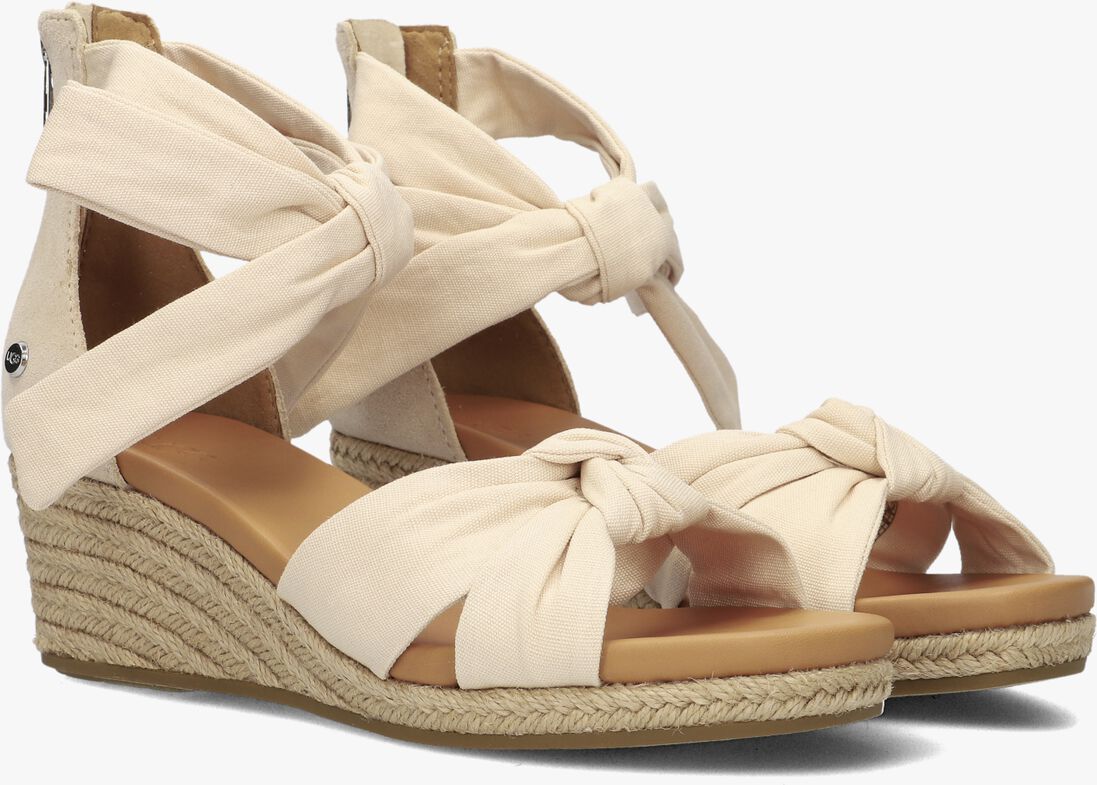 beige ugg sandalen met hak yarrow