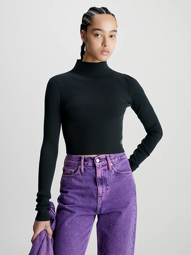 Suéter cropped de malha canelada com modelagem justa